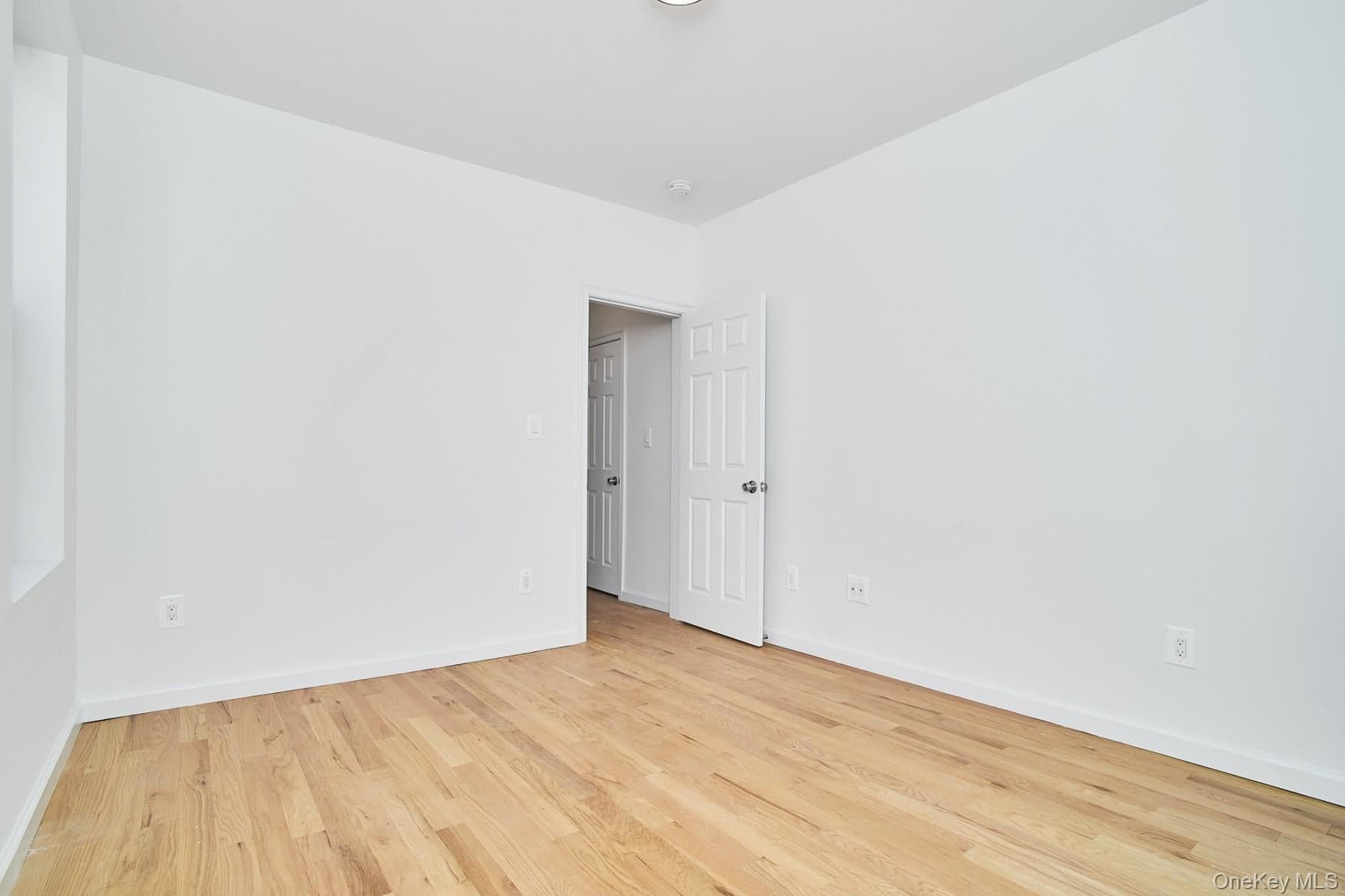 1069 Grant Avenue thumbnail 12