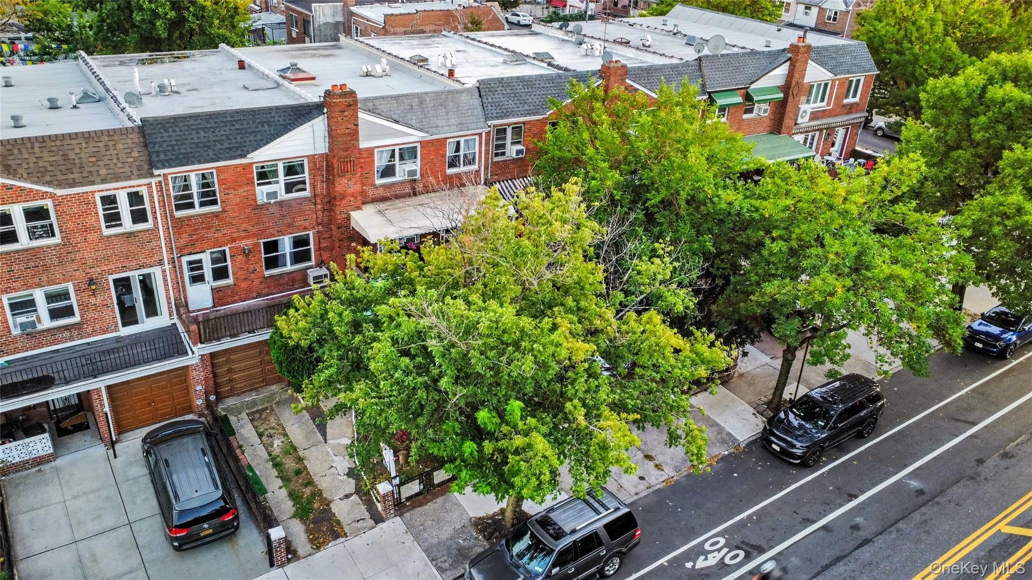 69-12 31st Avenue thumbnail 3