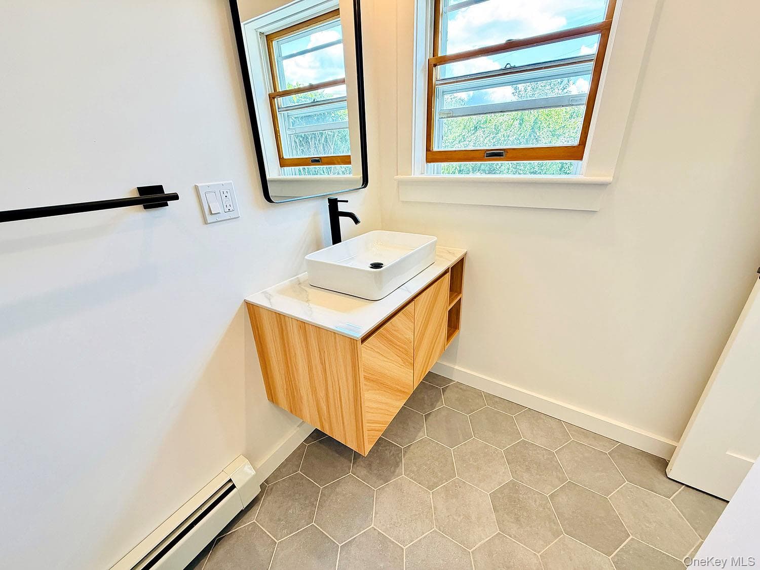180 Henderson Road thumbnail 23