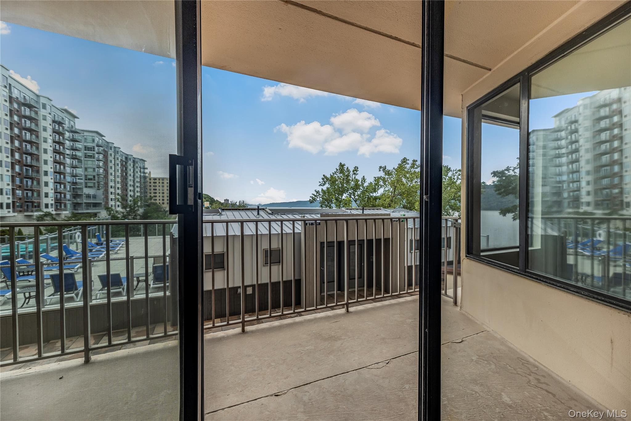 1155 Warburton Avenue Unit: 2S thumbnail 8