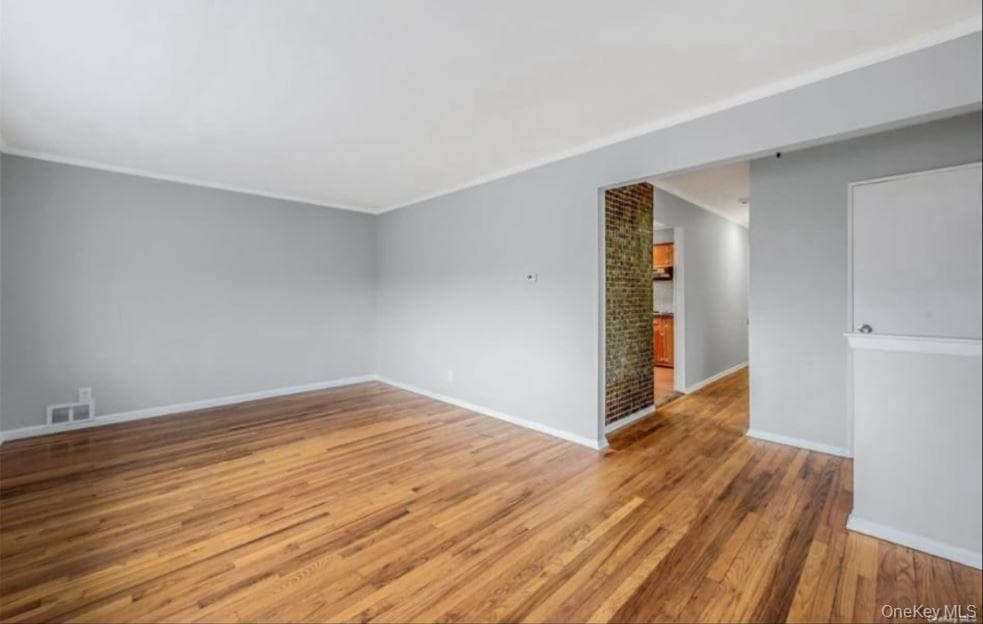 196 Westbury Boulevard thumbnail 6