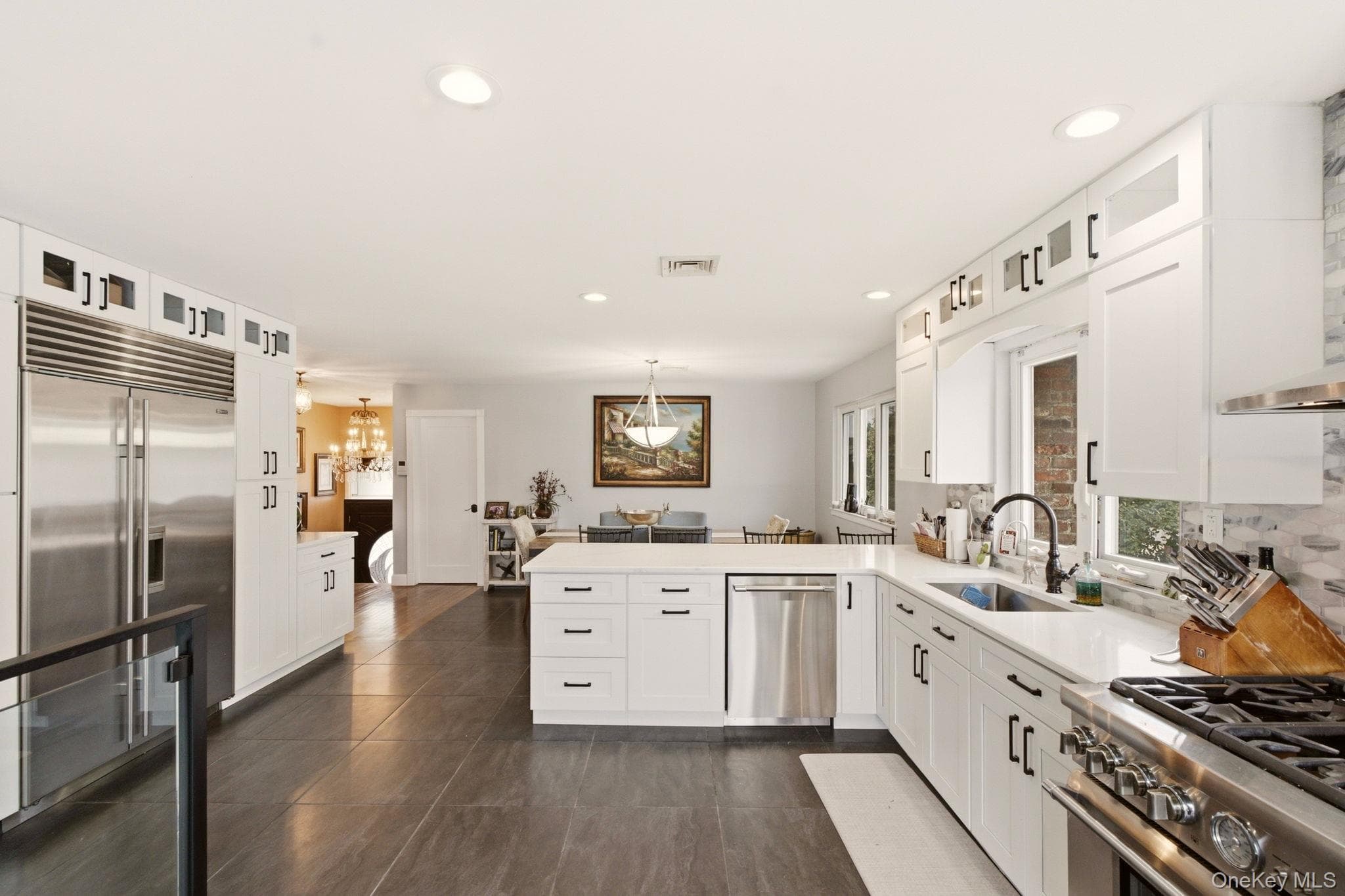 2962 Hewlett Avenue thumbnail 13