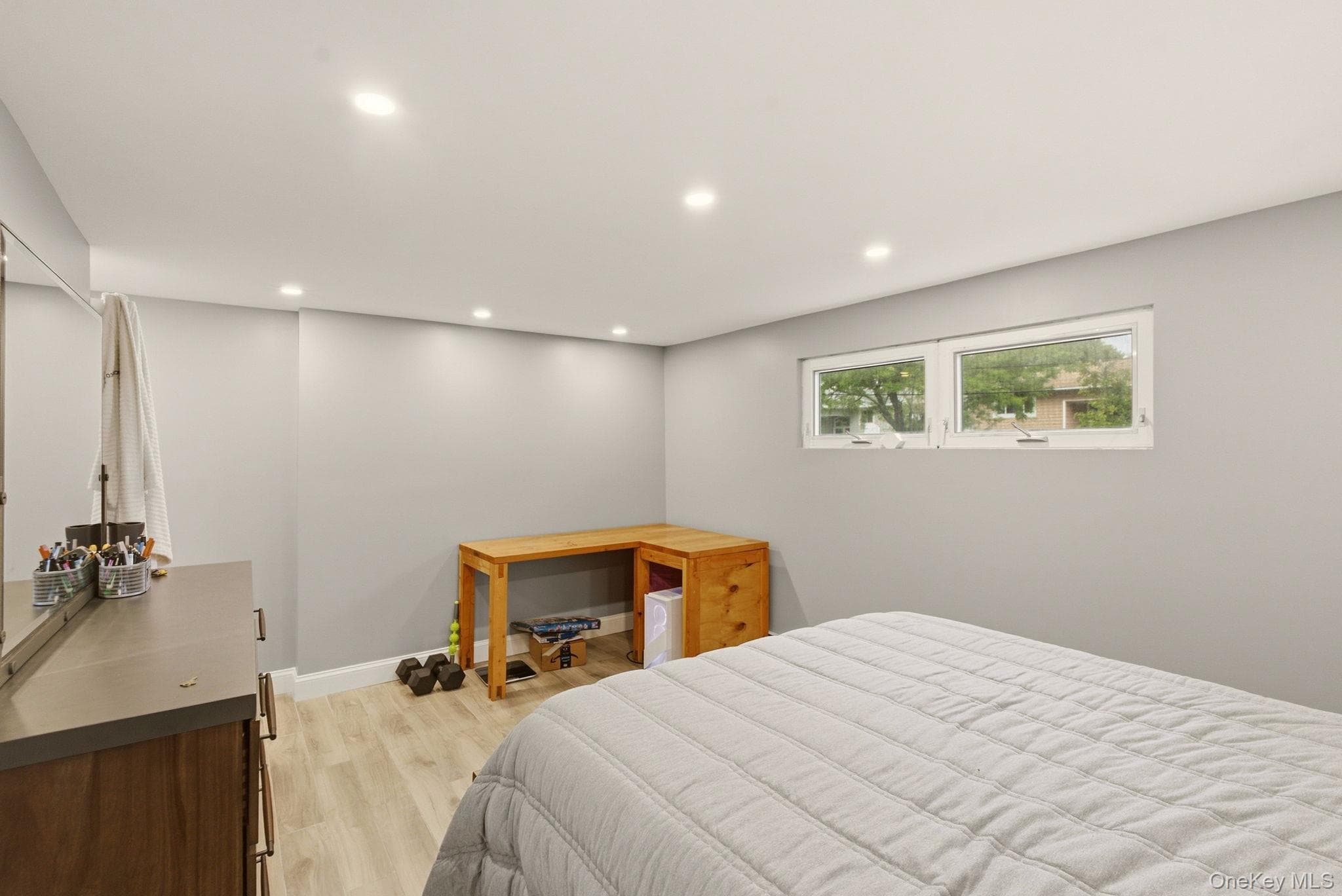 2962 Hewlett Avenue thumbnail 27