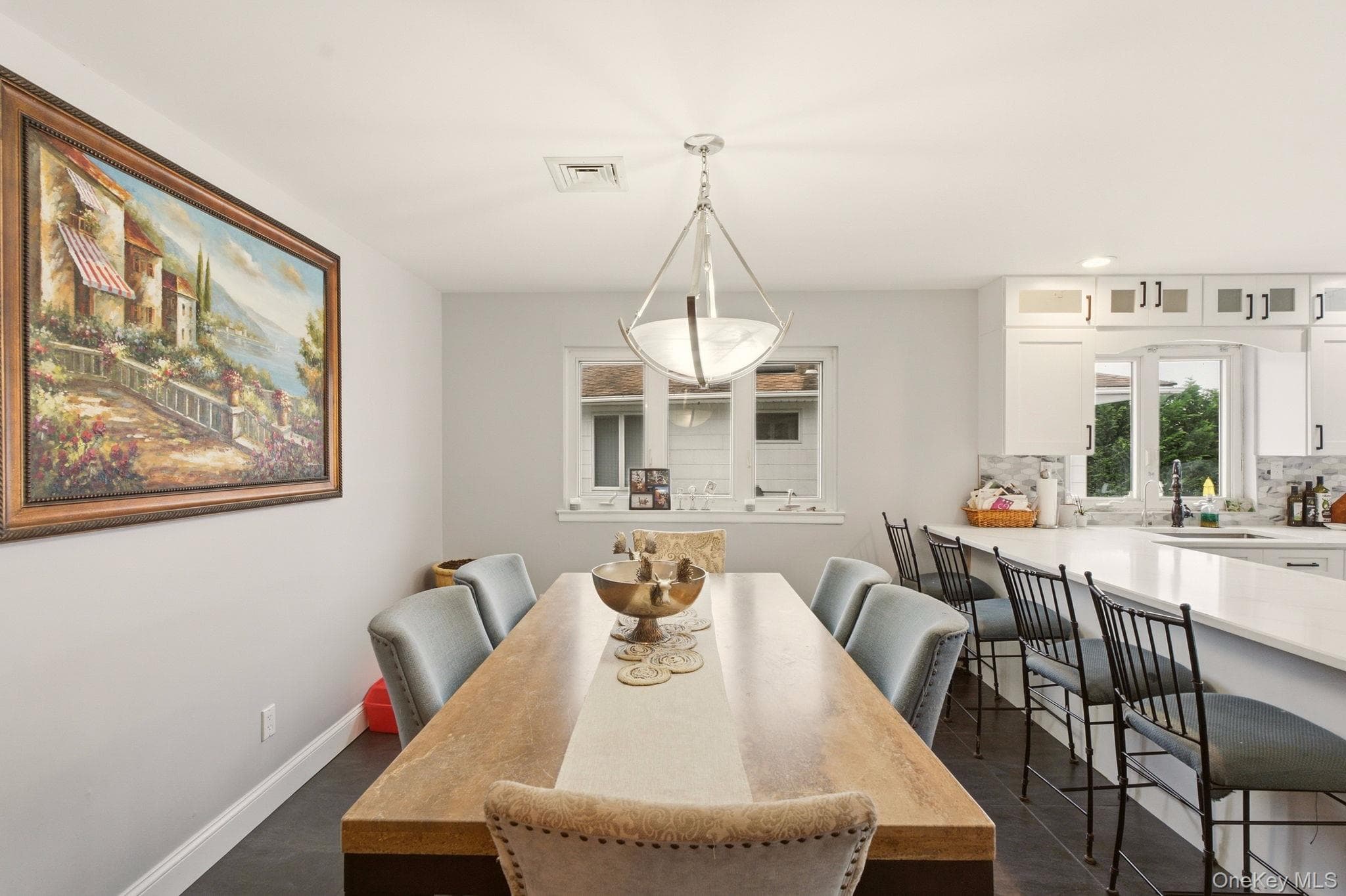 2962 Hewlett Avenue thumbnail 15
