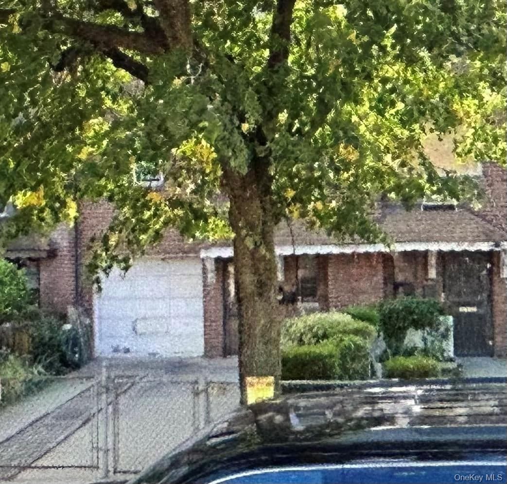 22008 Linden Blvd. Blvd, Cambria Heights