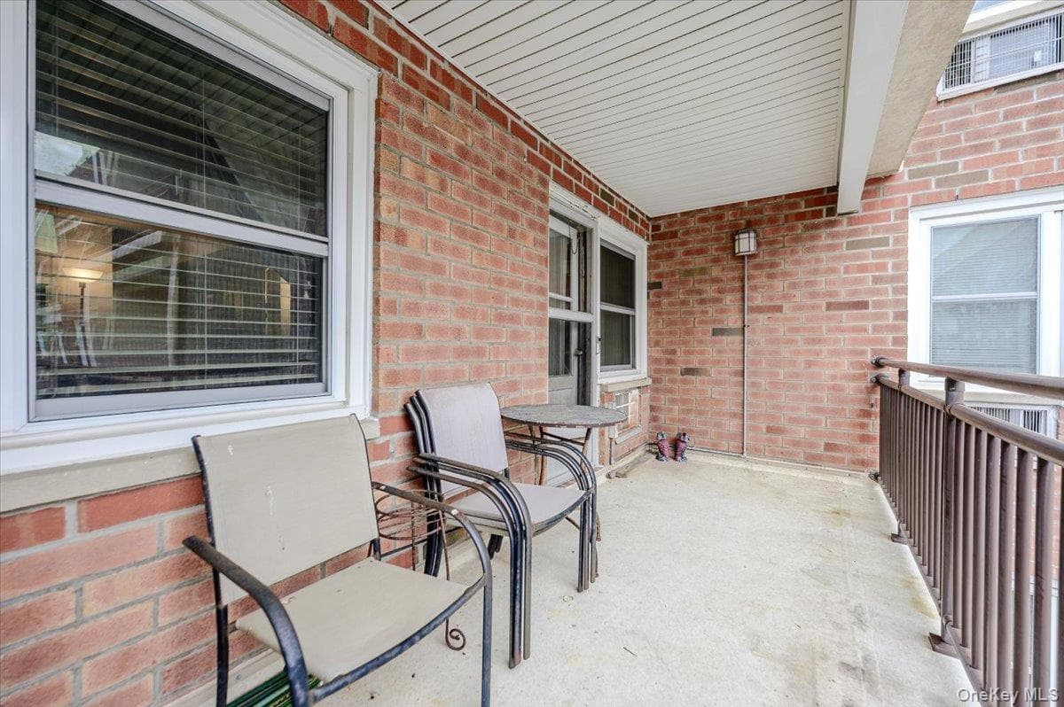 740 E Broadway Unit: 4G thumbnail 15