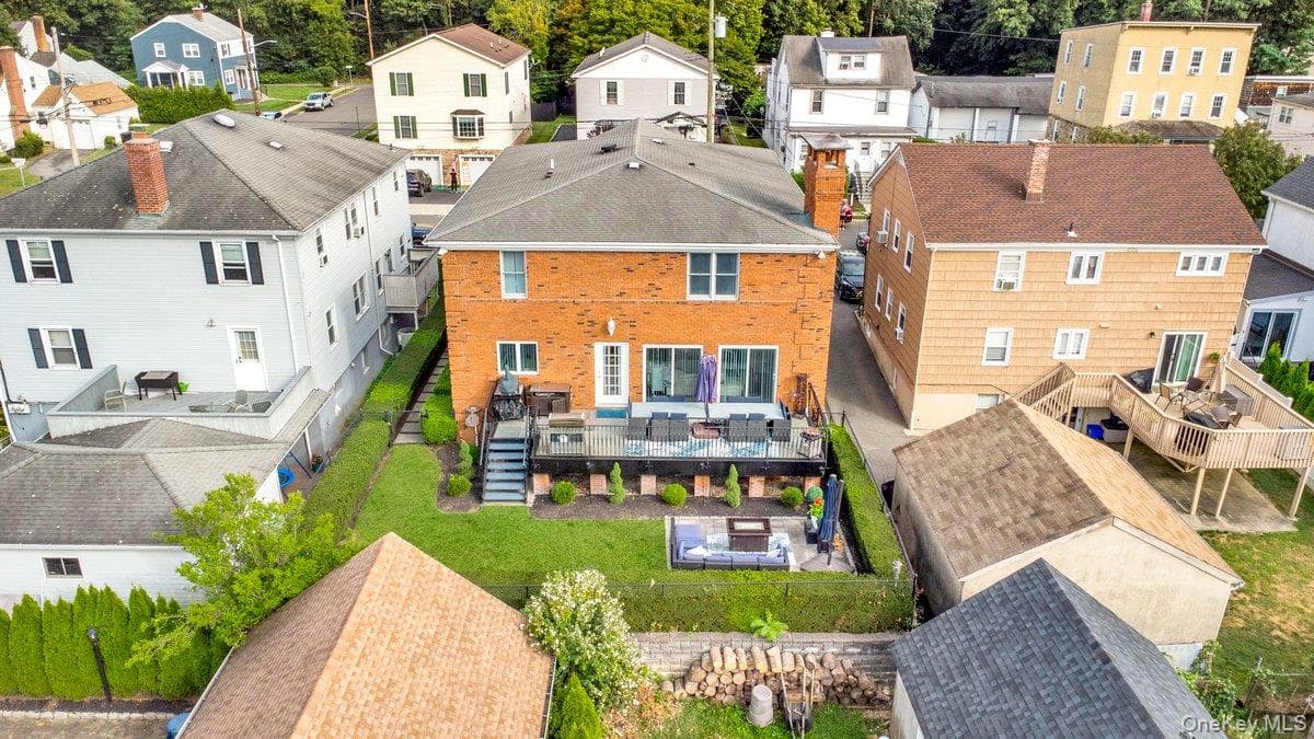 27 Woodside Avenue Unit: A thumbnail 16