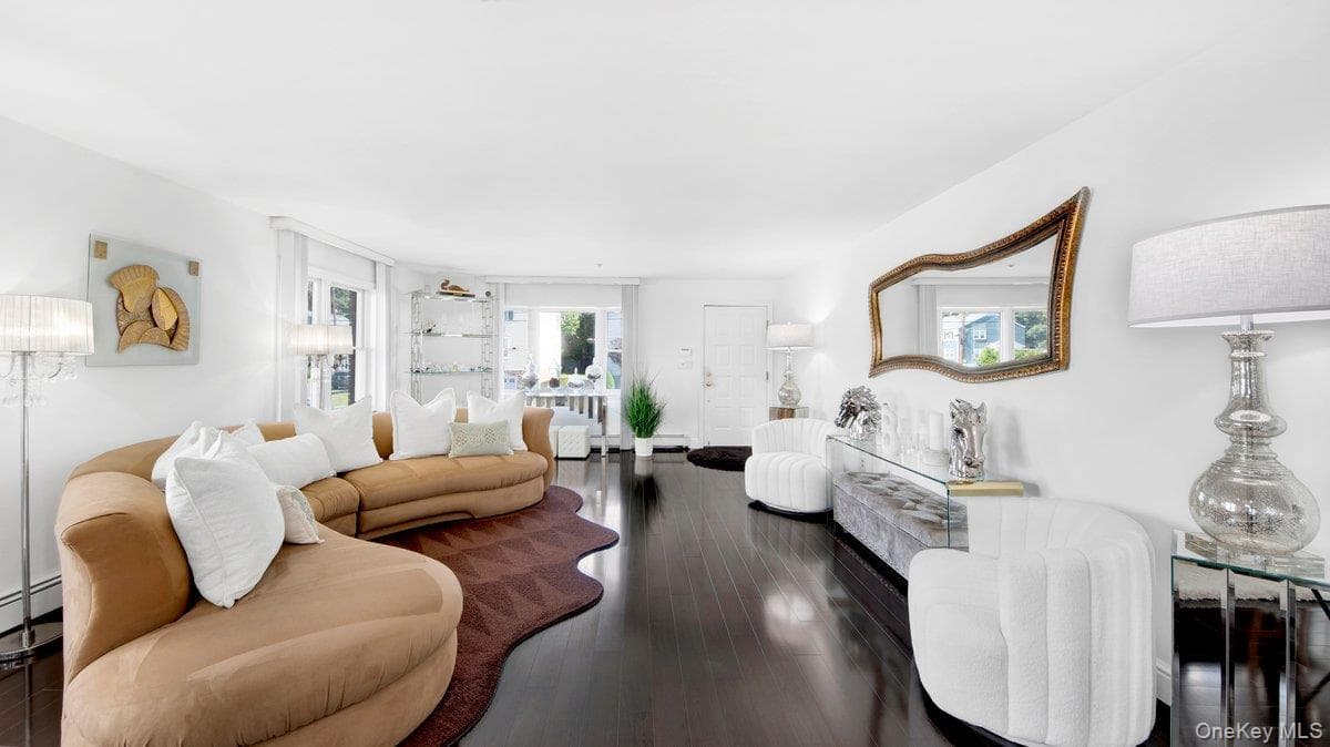 27 Woodside Avenue Unit: A thumbnail 4