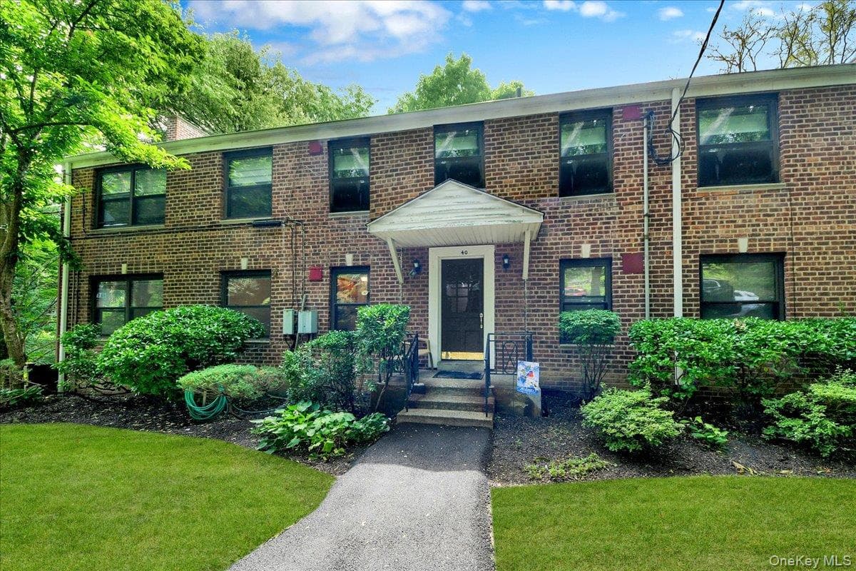 40 Rockledge Road Unit: 1A, Hartsdale