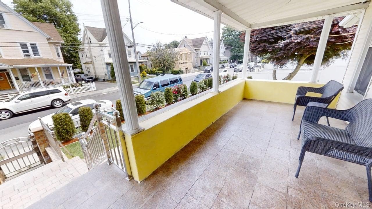 38 N 10th Avenue thumbnail 2