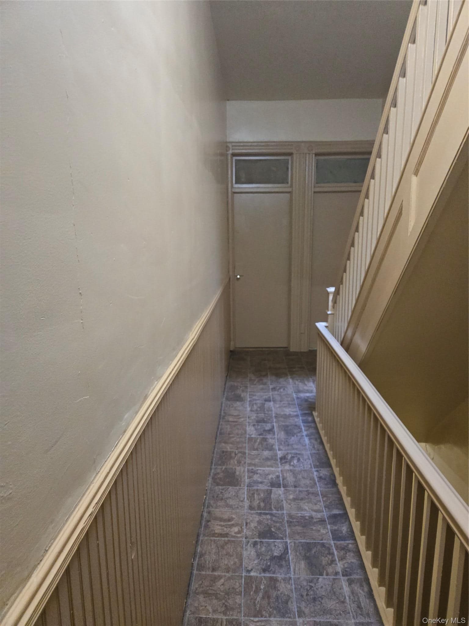 1530 Gates Avenue thumbnail 9