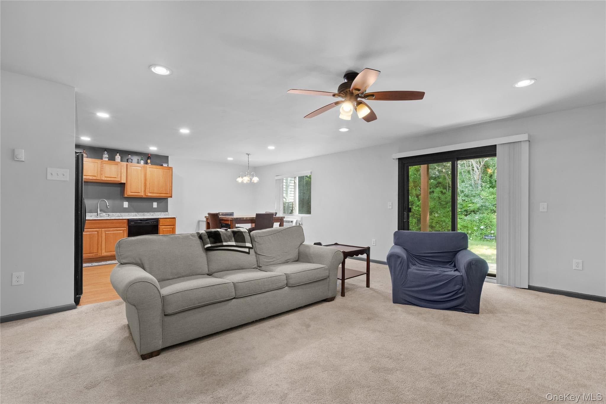 23 Scarborough Lane Unit: A thumbnail 10