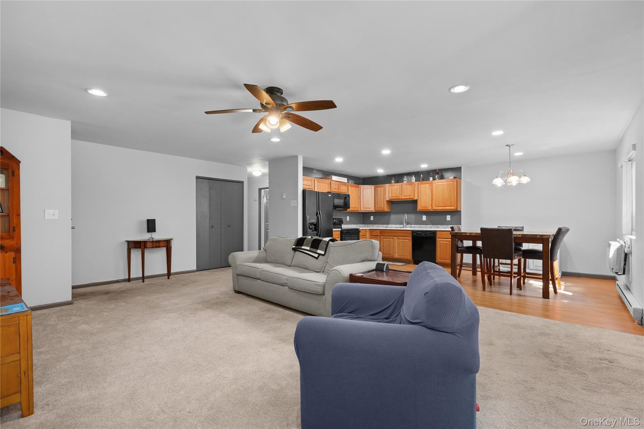 23 Scarborough Lane Unit: A thumbnail 8