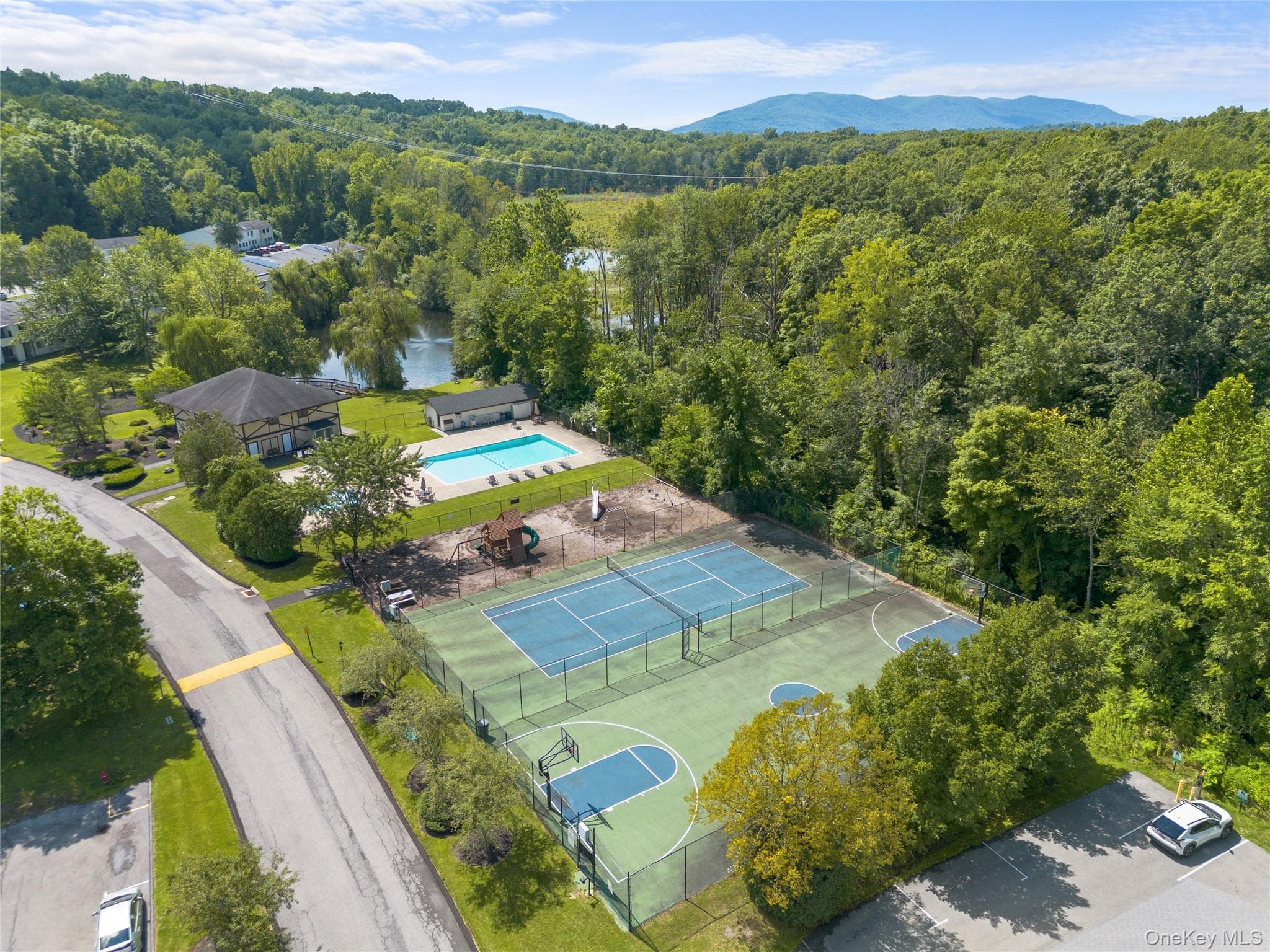 23 Scarborough Lane Unit: A thumbnail 19