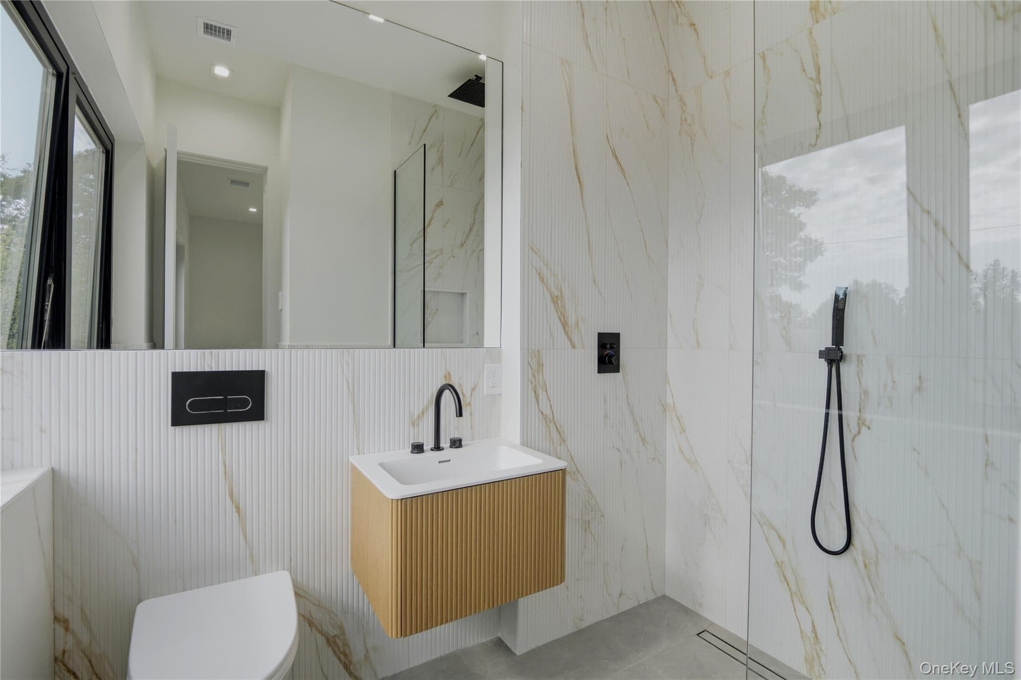 4 Linden Lane thumbnail 25