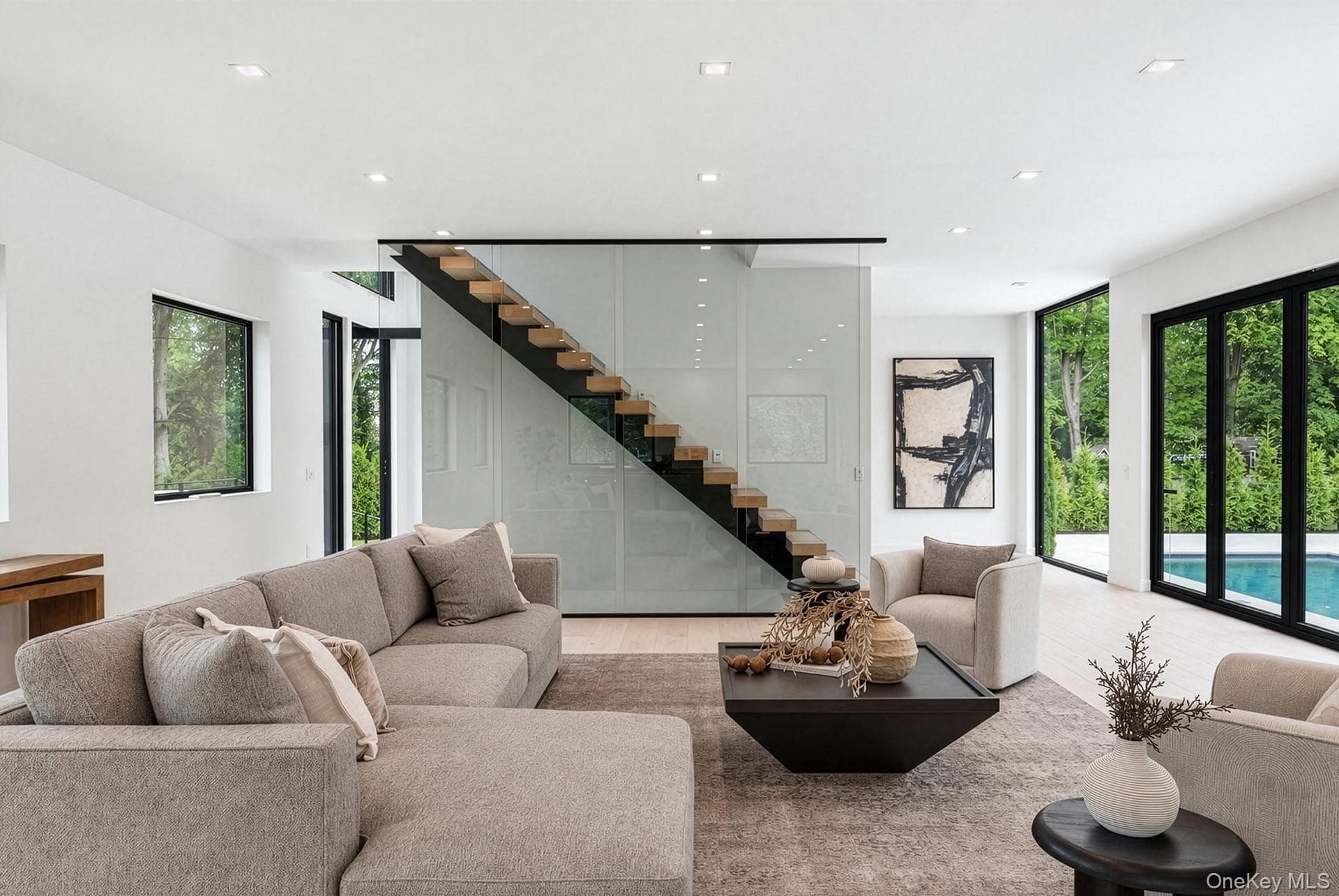 4 Linden Lane thumbnail 9
