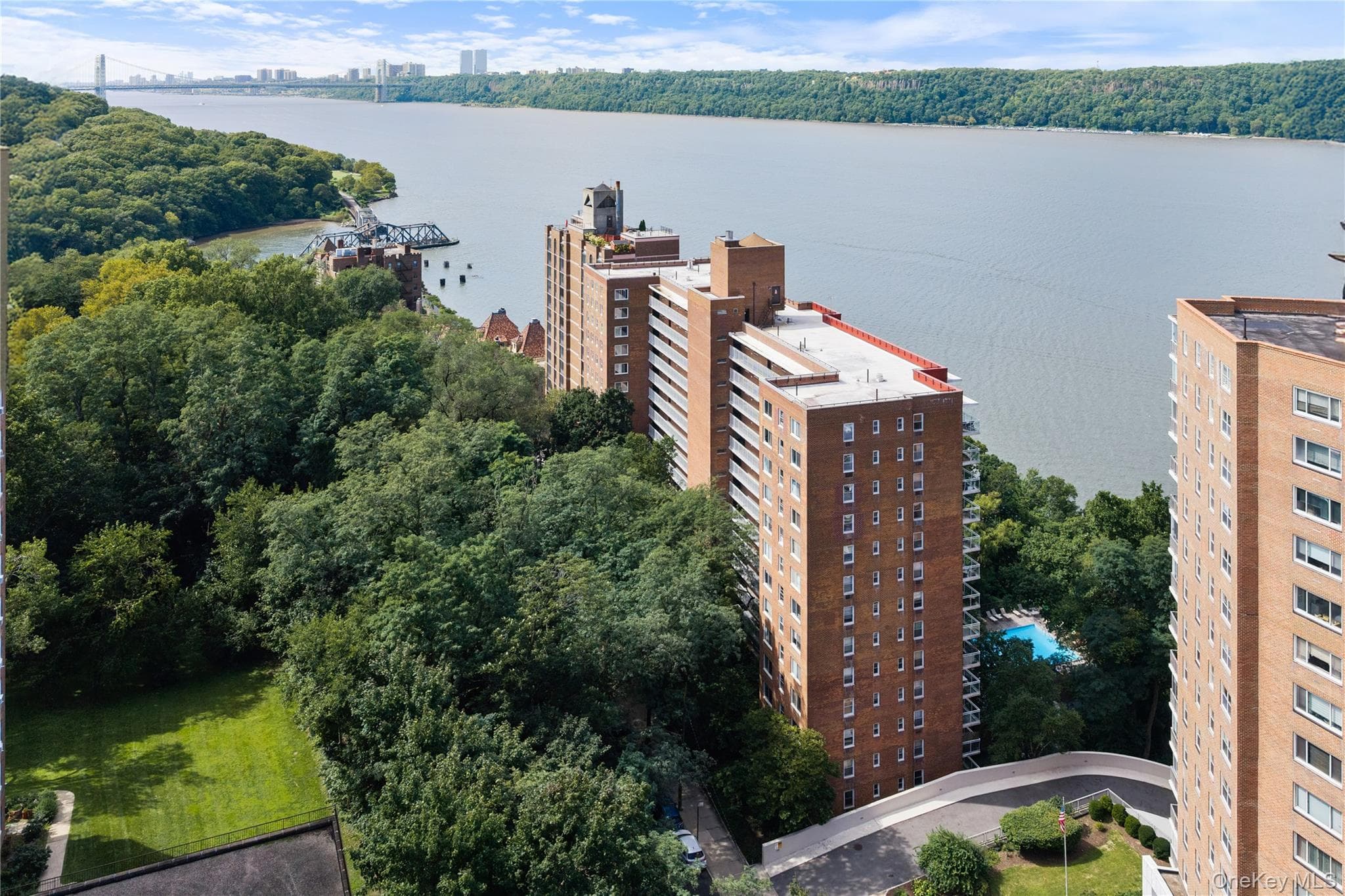 2575 Palisade Avenue Unit: 3J thumbnail 29