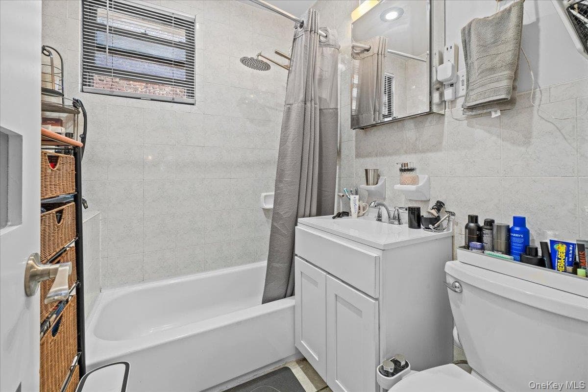 1373 Plimpton Avenue thumbnail 12