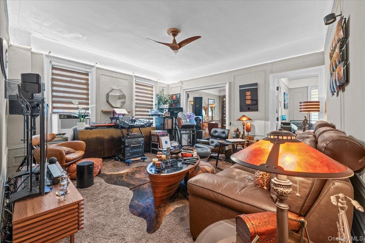 1373 Plimpton Avenue thumbnail 7