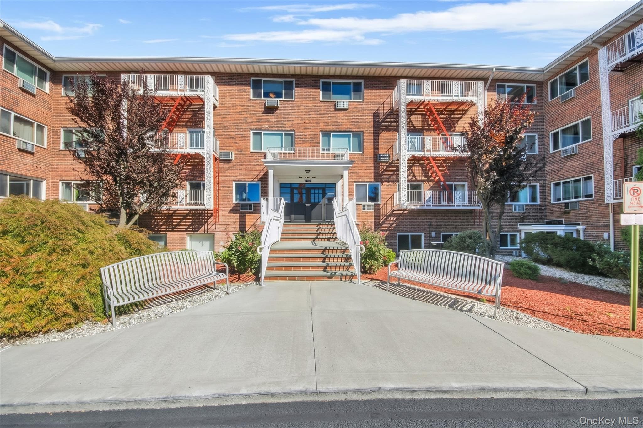 838 Pelhamdale Avenue Unit: 2P, New Rochelle