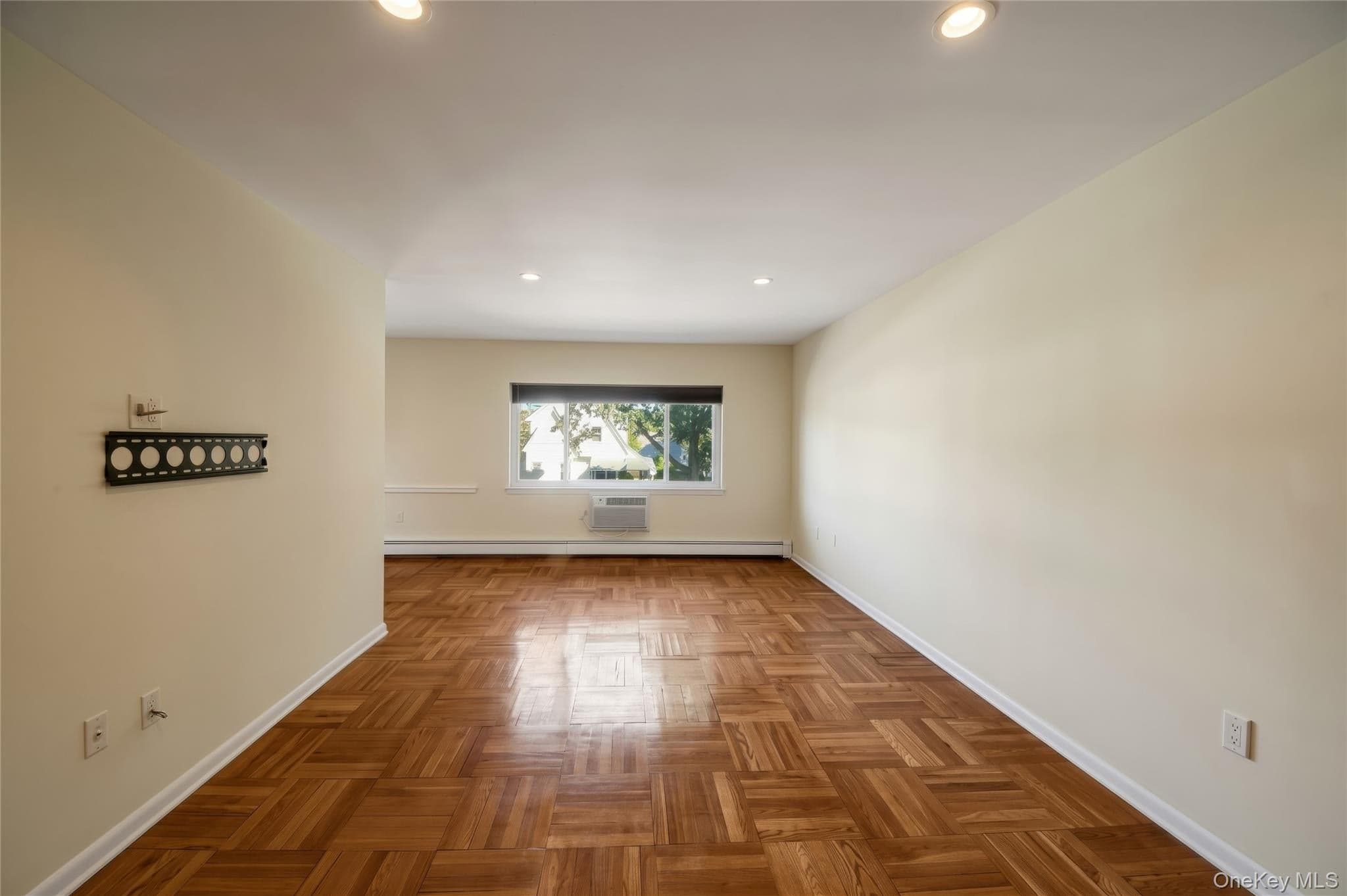 838 Pelhamdale Avenue Unit: 2P thumbnail 10