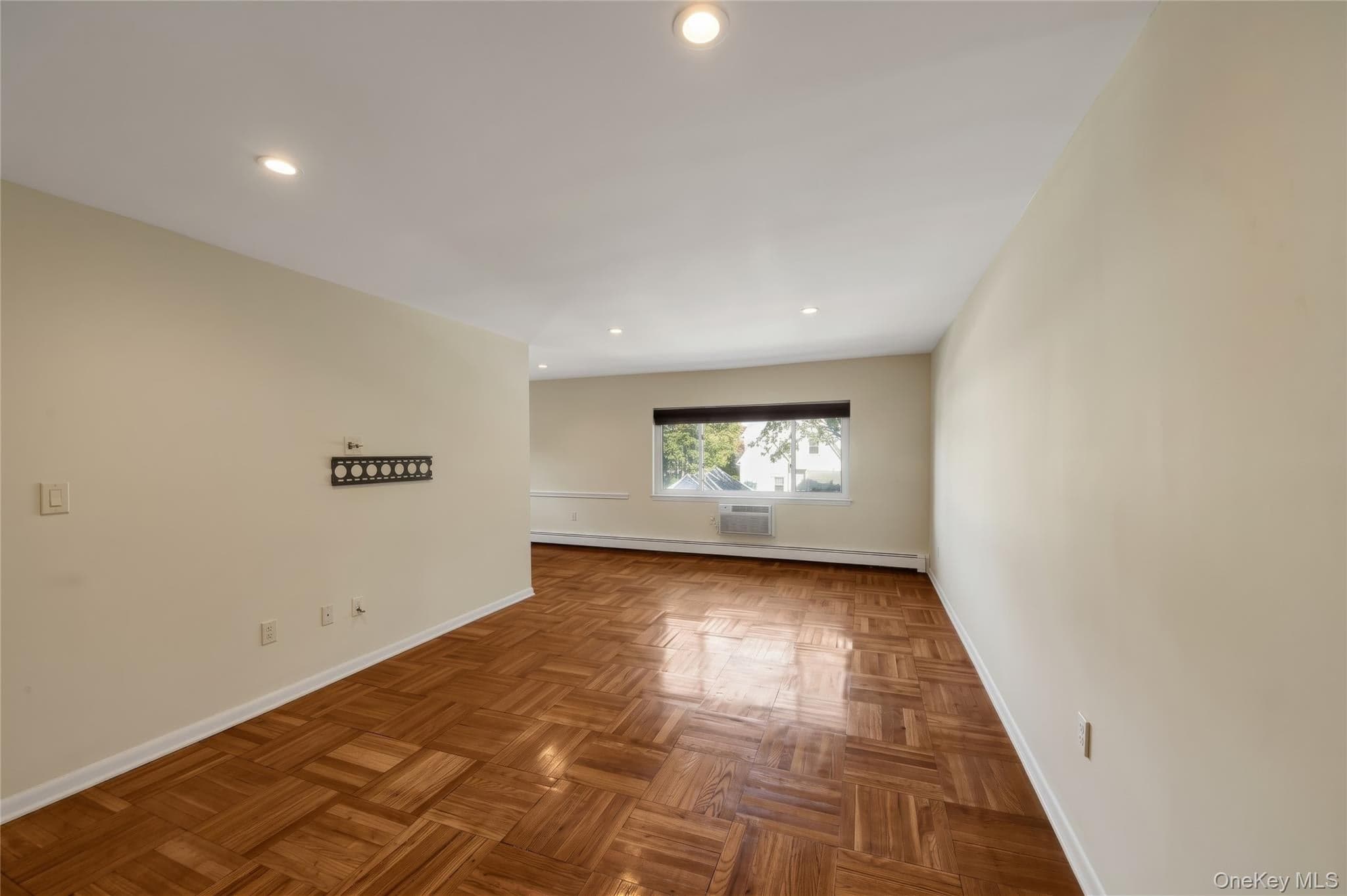 838 Pelhamdale Avenue Unit: 2P thumbnail 9