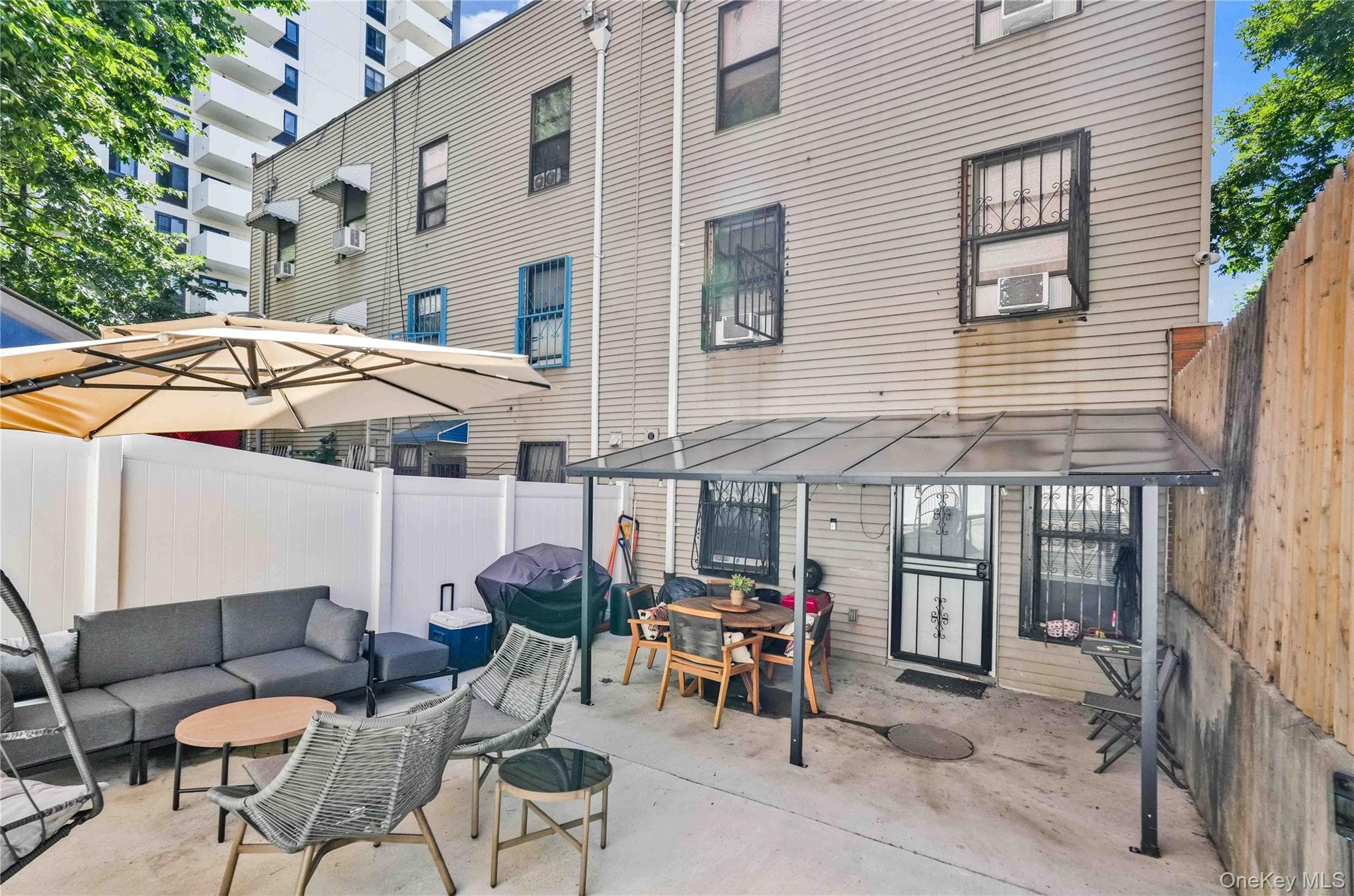 2001 Prospect Avenue thumbnail 14