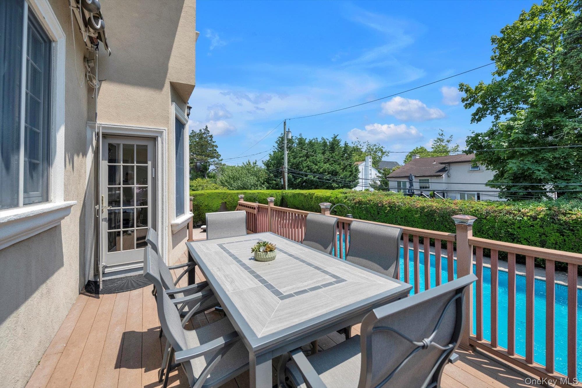 760 Hillcrest Place thumbnail 25