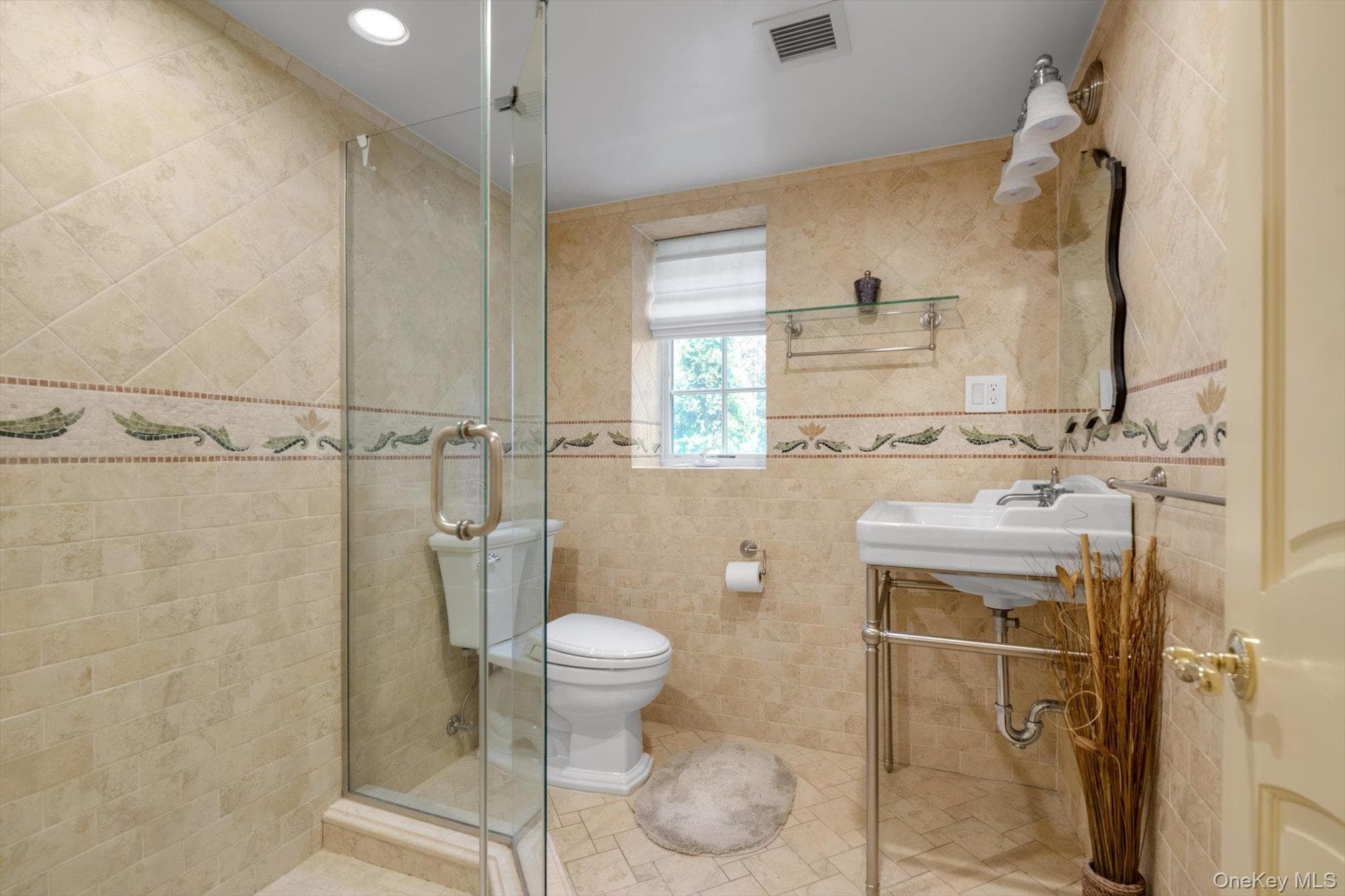 760 Hillcrest Place thumbnail 23