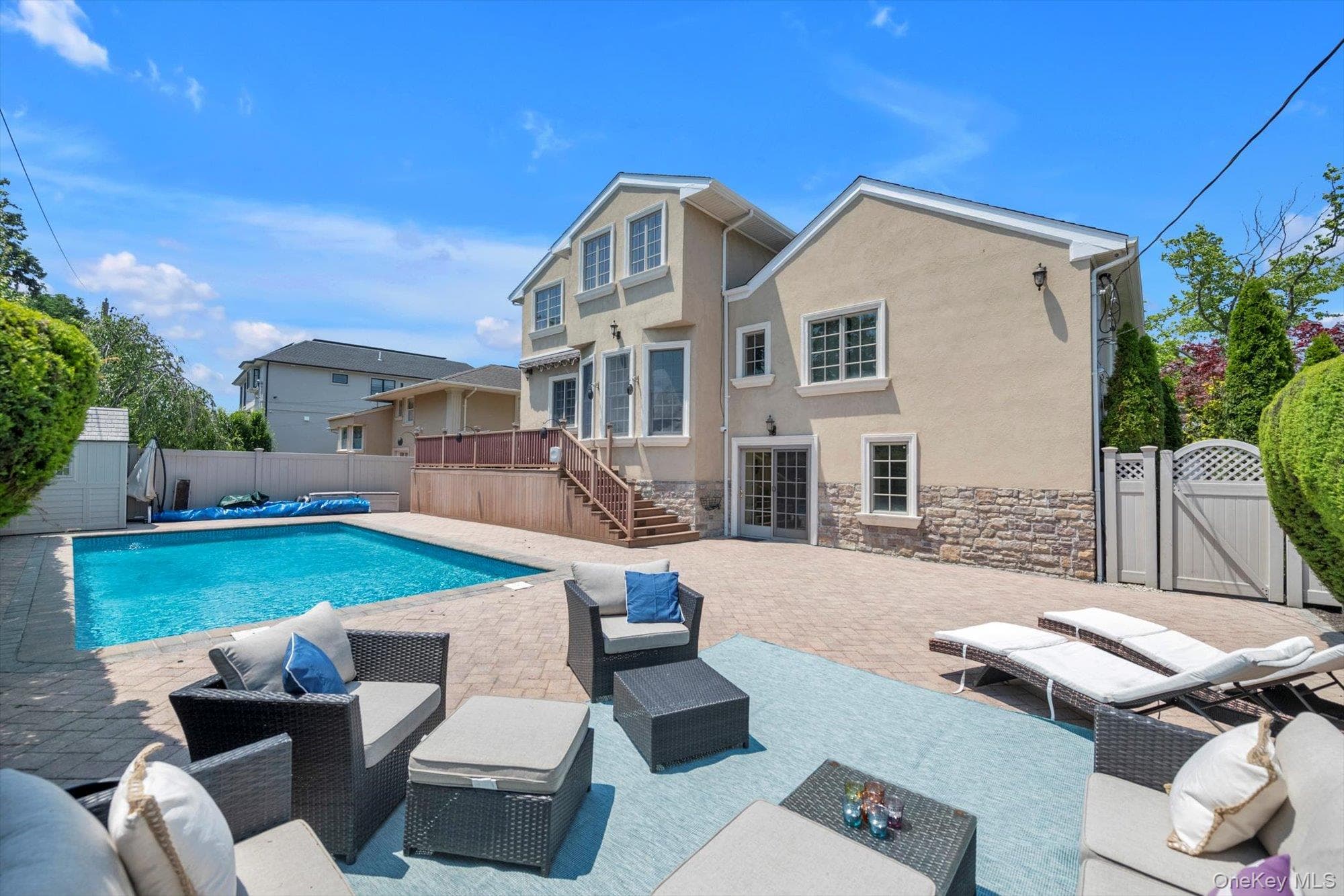 760 Hillcrest Place thumbnail 27