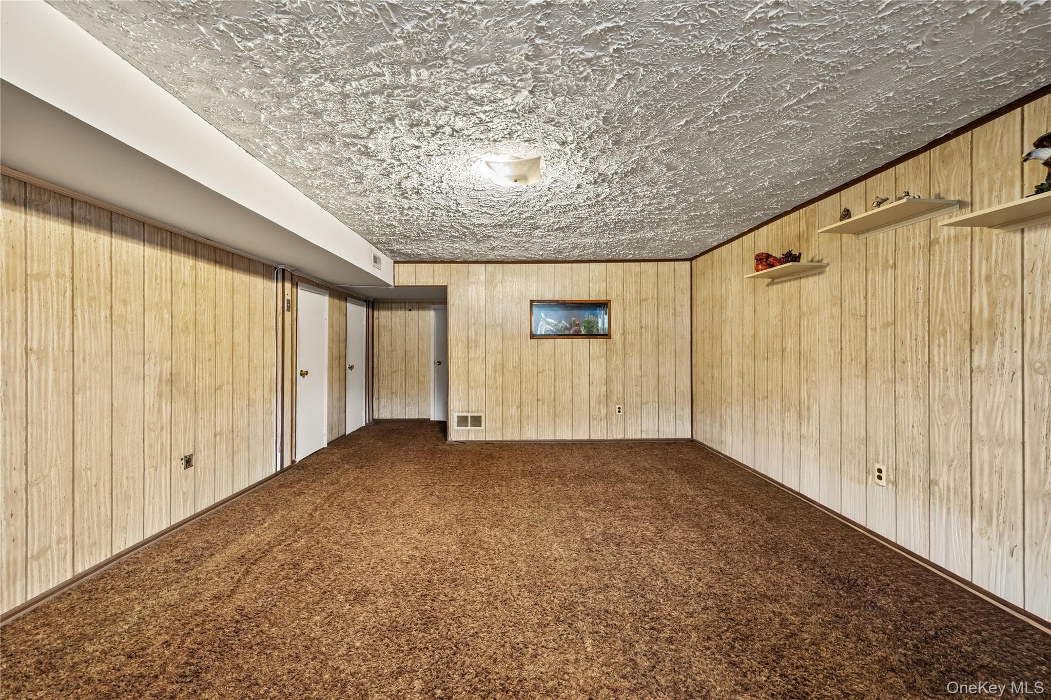 44 Gladys Drive thumbnail 33
