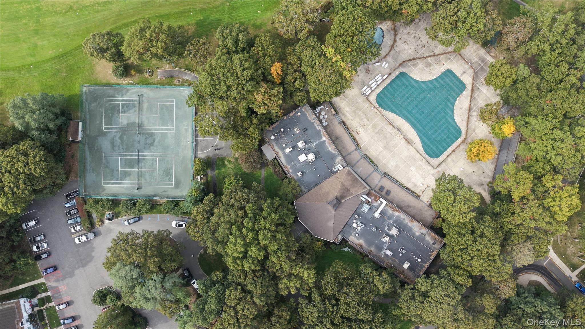 780 Hilltop Court thumbnail 4