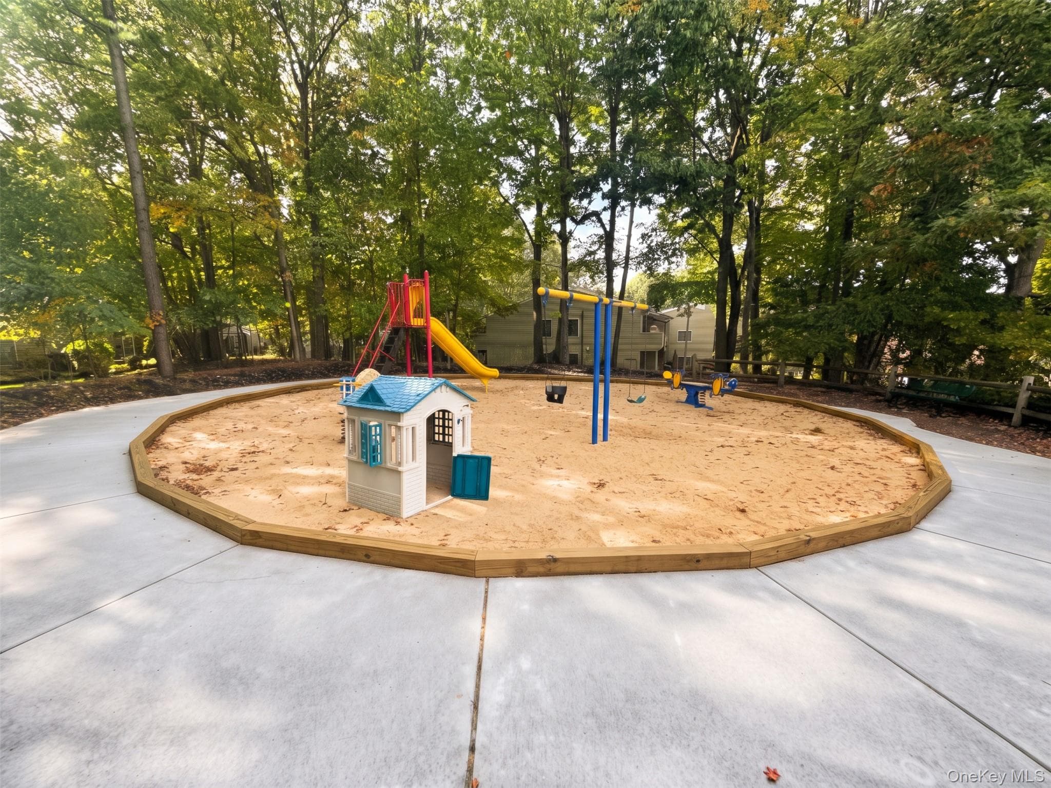 780 Hilltop Court thumbnail 42