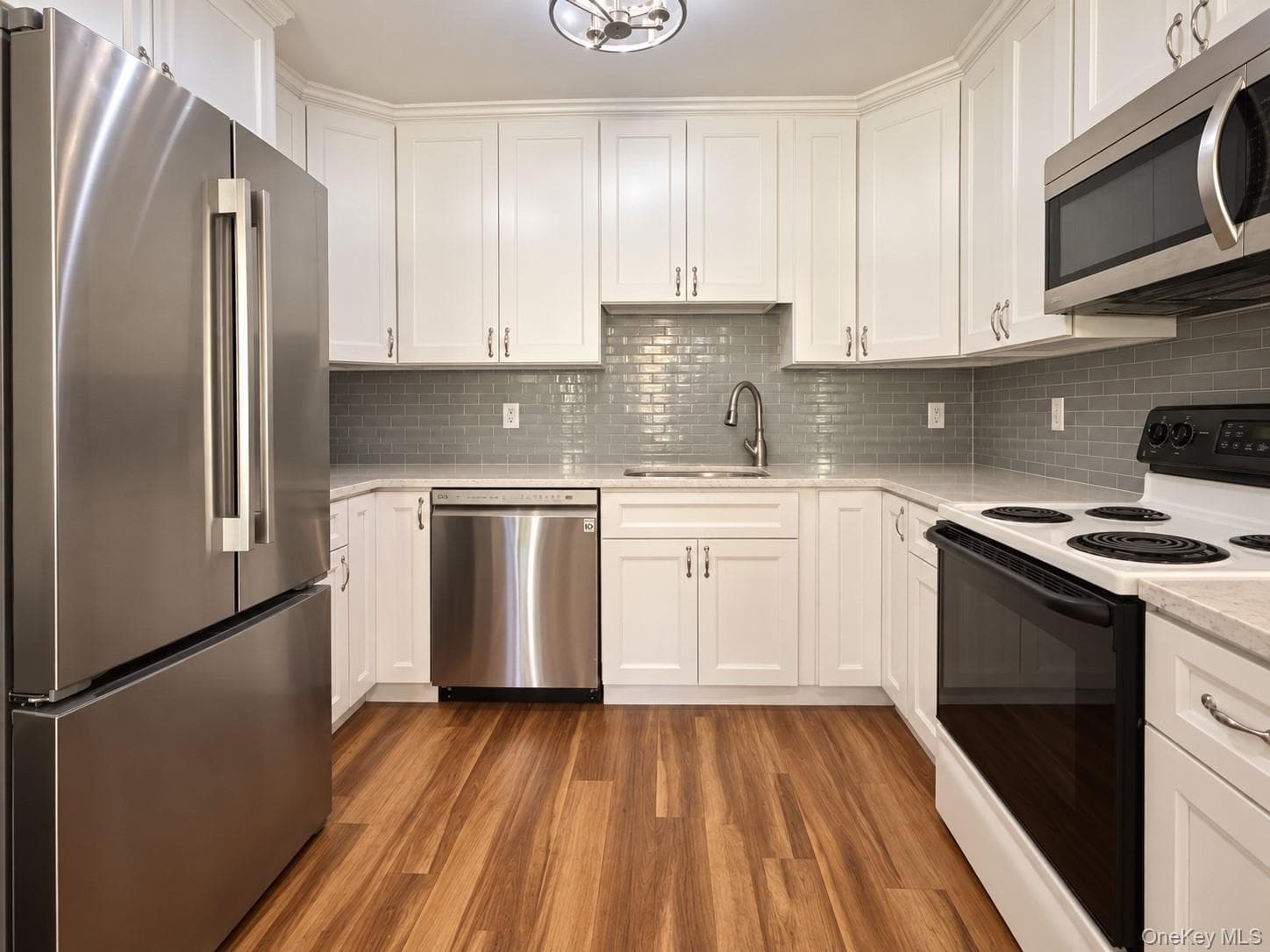 780 Hilltop Court thumbnail 14