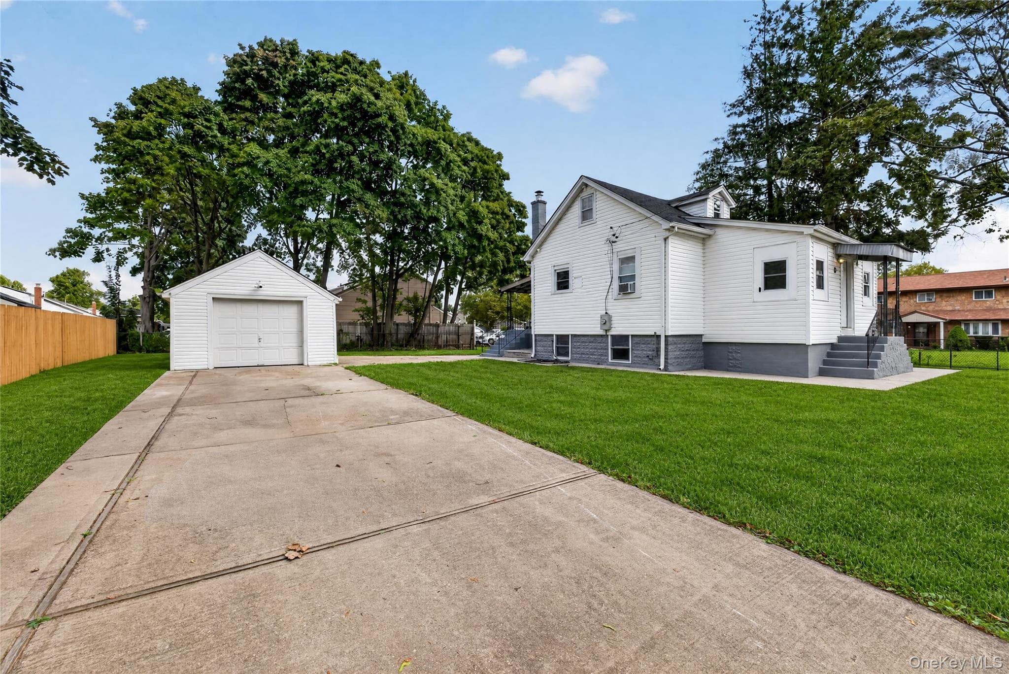 75 Apricot Street, Central Islip