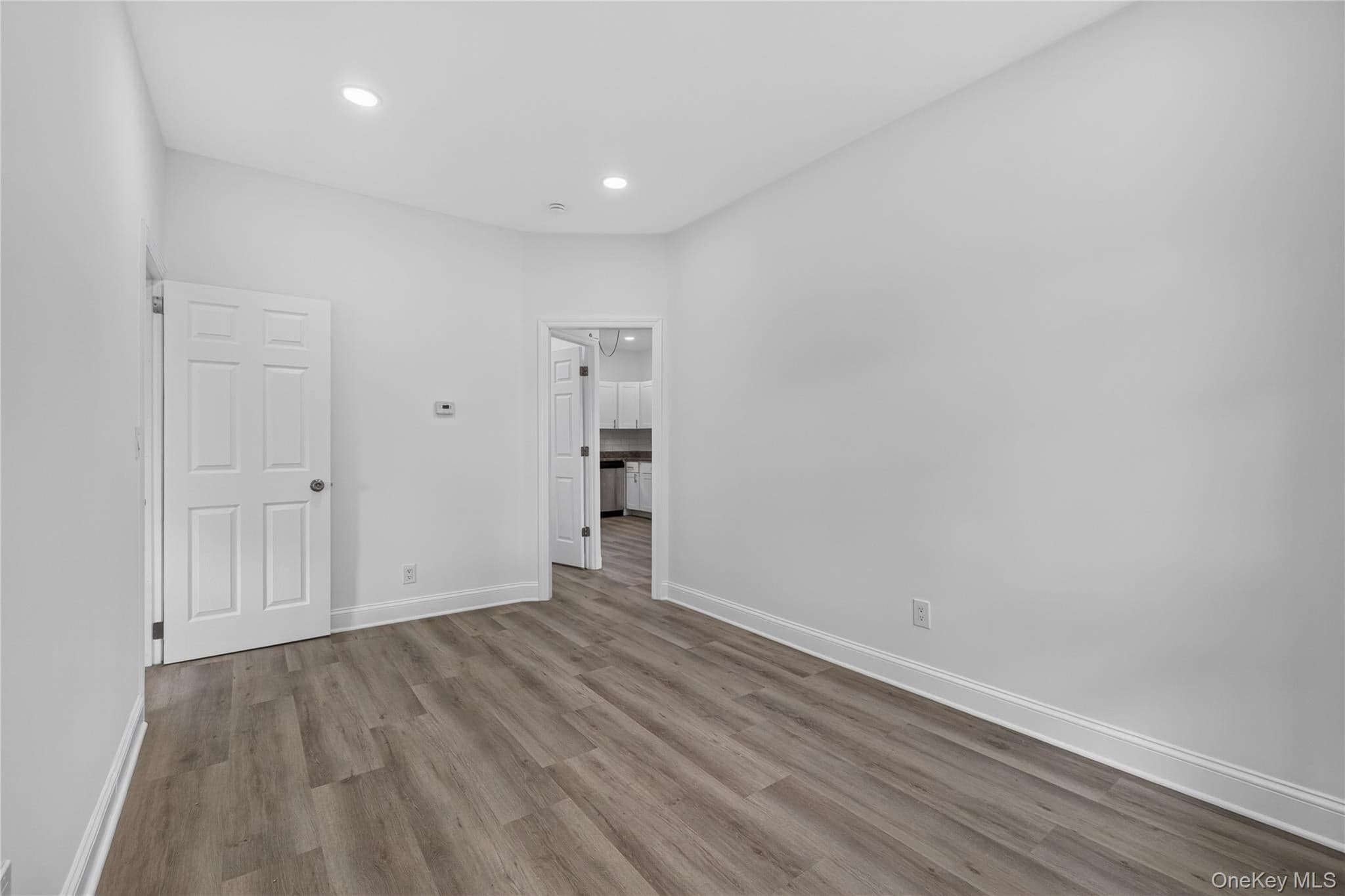 75 Apricot Street thumbnail 9