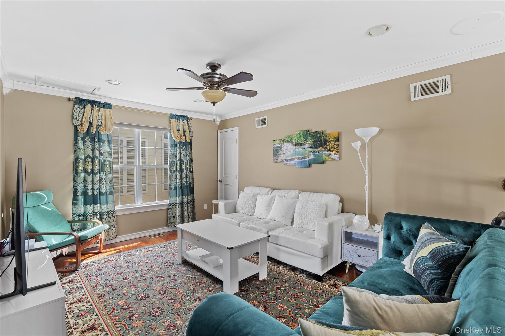 131 Constantine Way thumbnail 14