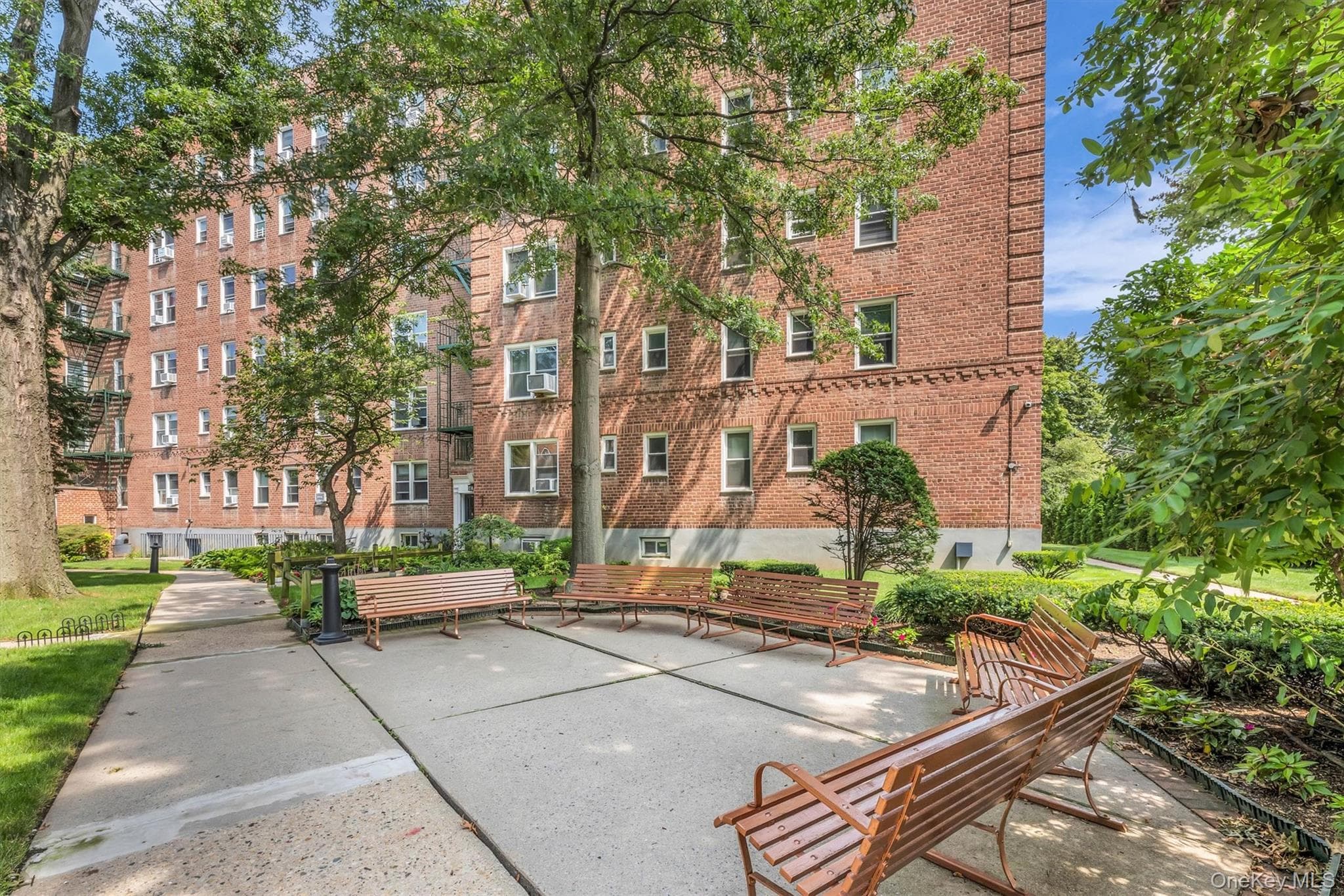 36 Cathedral Avenue Unit: 2D thumbnail 4