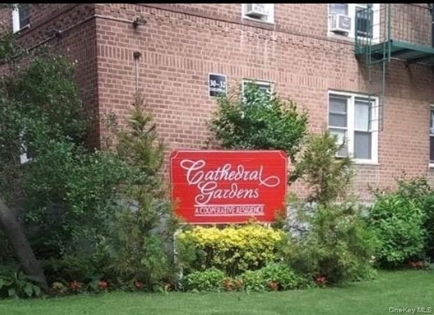 36 Cathedral Avenue Unit: 2D, Hempstead