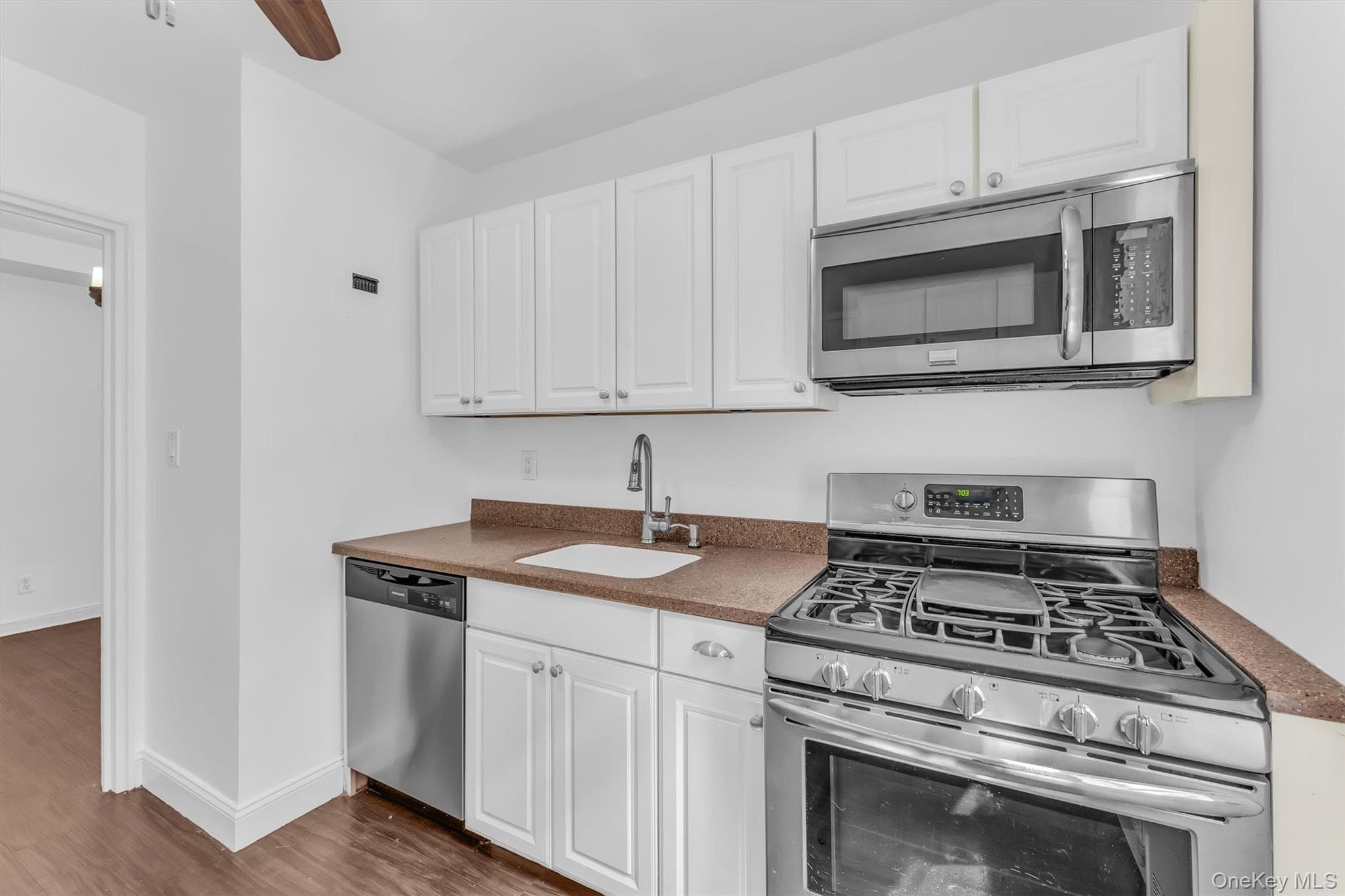 36 Cathedral Avenue Unit: 2D thumbnail 13