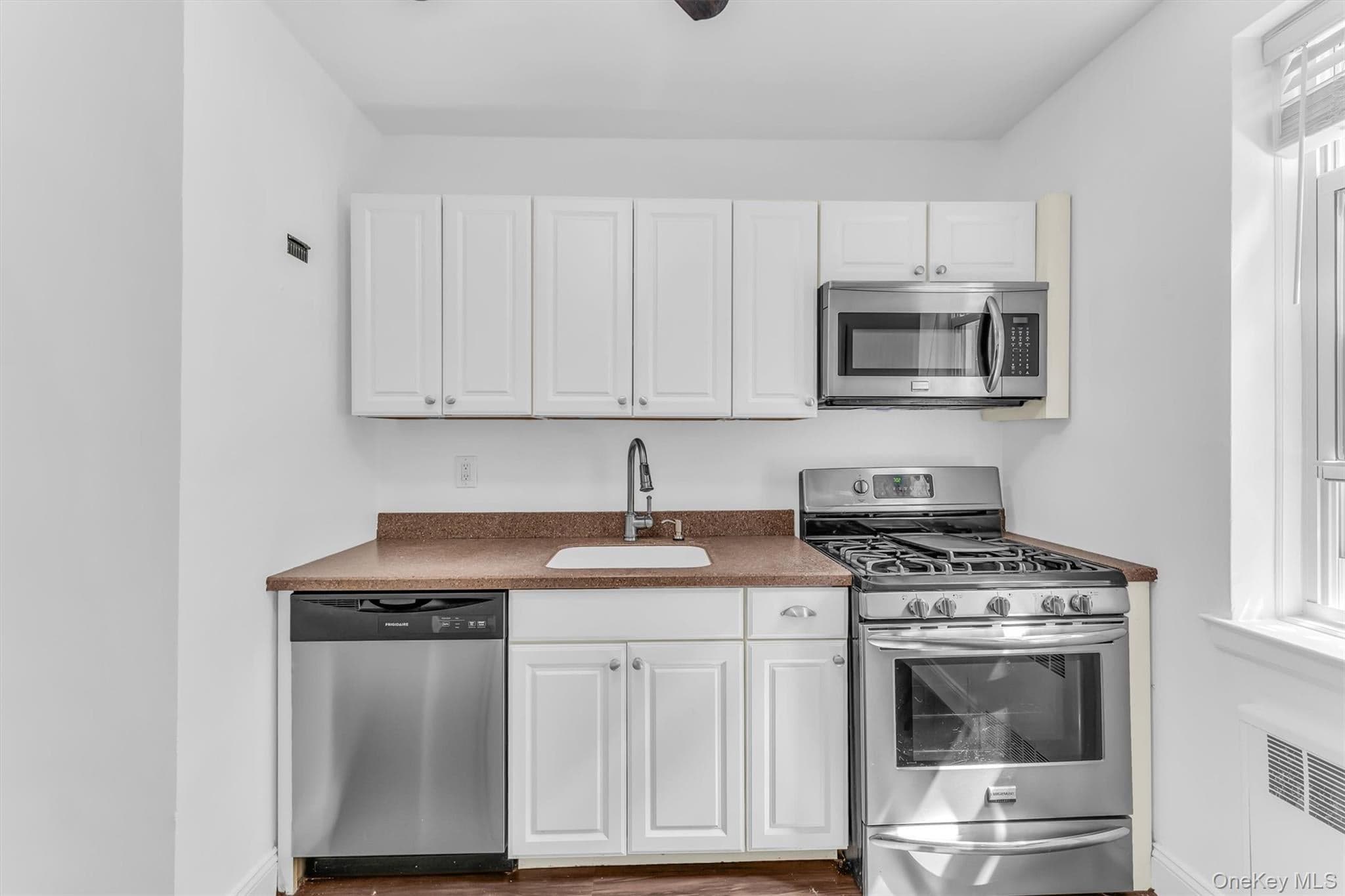 36 Cathedral Avenue Unit: 2D thumbnail 14