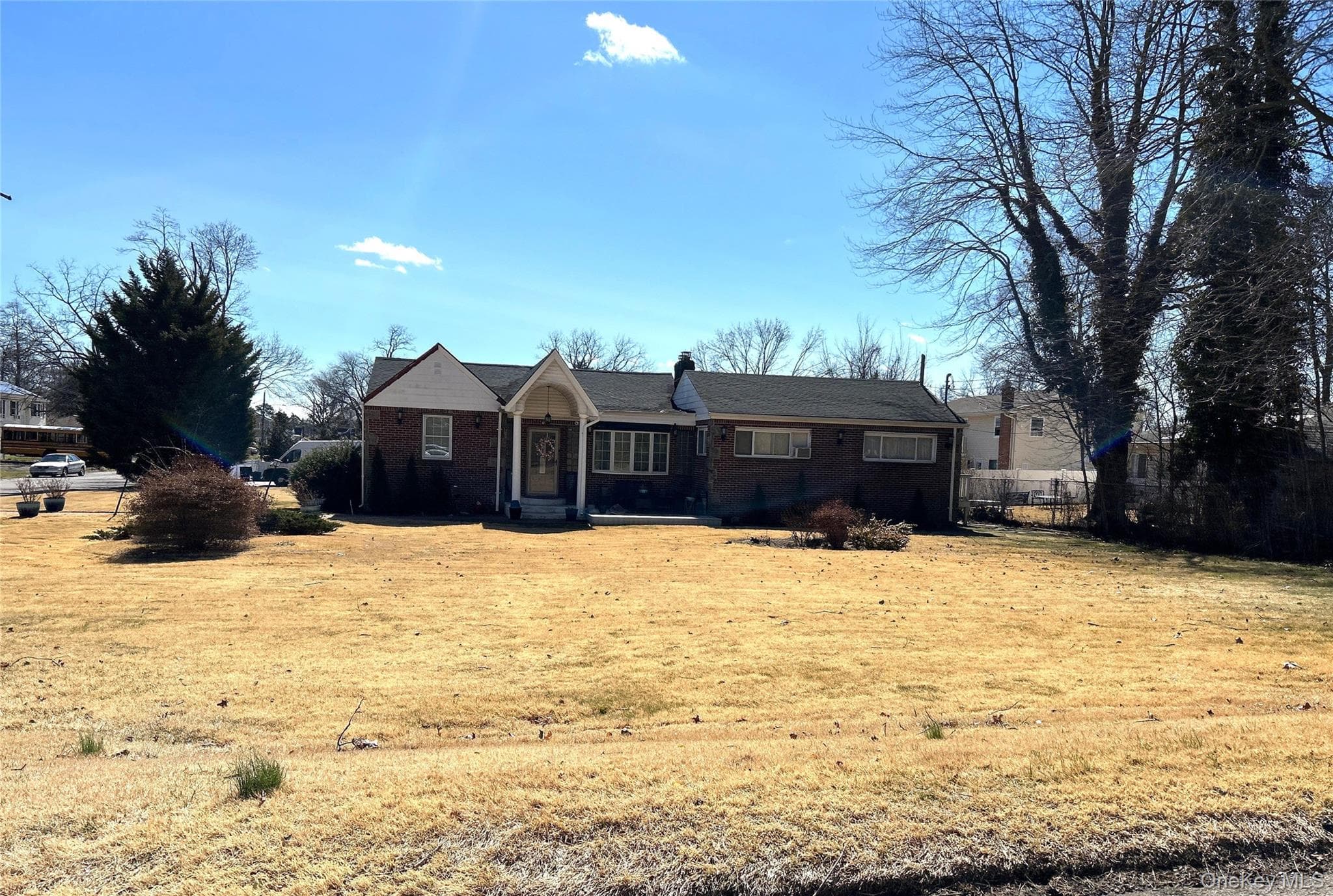 38 Hilltop Lane photo 1