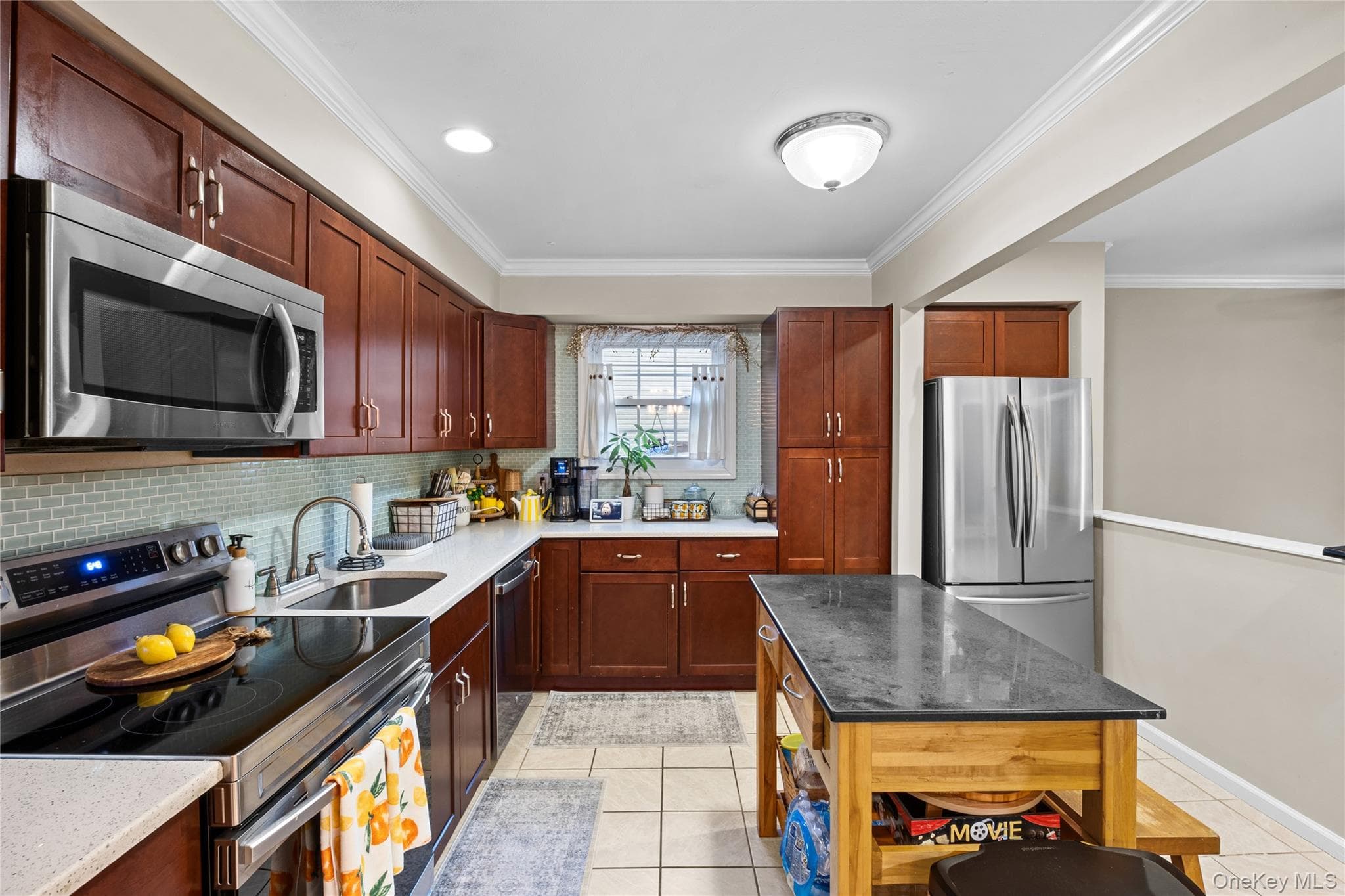 33 Manhasset Road thumbnail 8