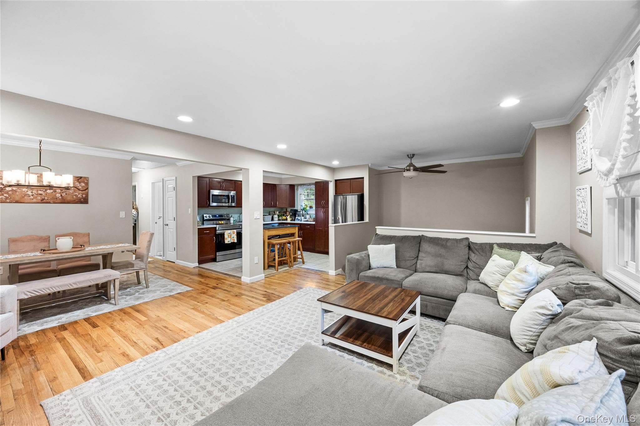 33 Manhasset Road thumbnail 5