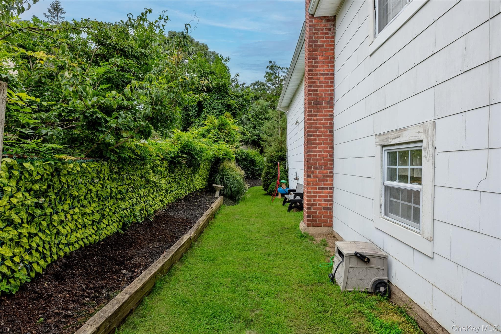 33 Manhasset Road thumbnail 35