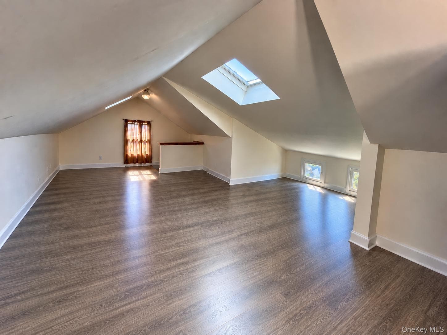 103 E Saint Marks Place thumbnail 18