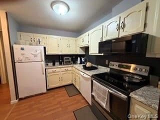 46 Patterson Village Court thumbnail 5