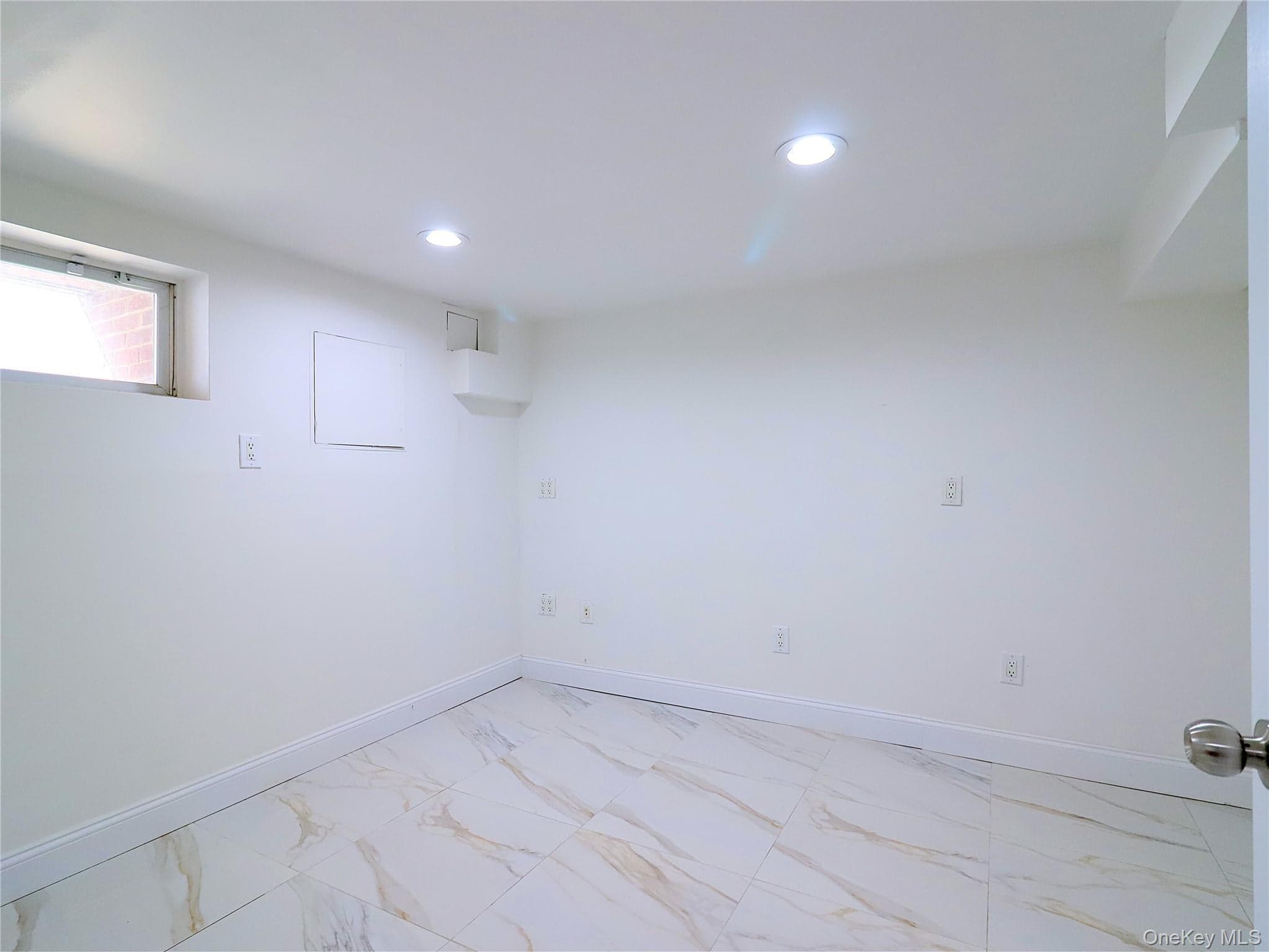 4222 191st Street thumbnail 16