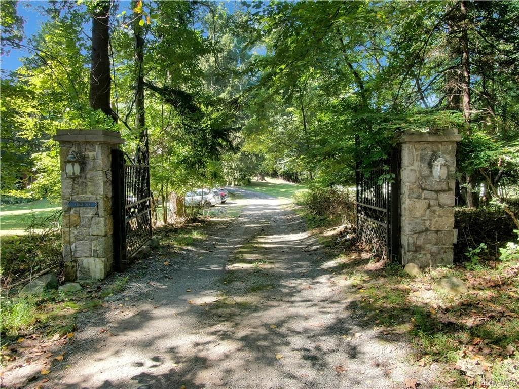 4 Deer Run thumbnail 2