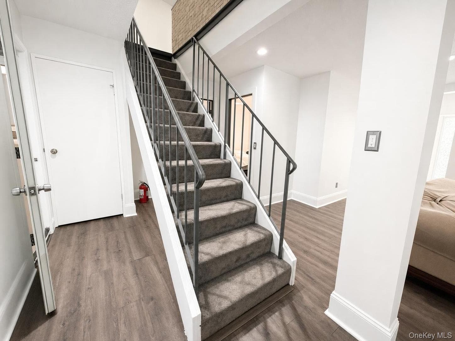 33 Buckingham Circle thumbnail 5